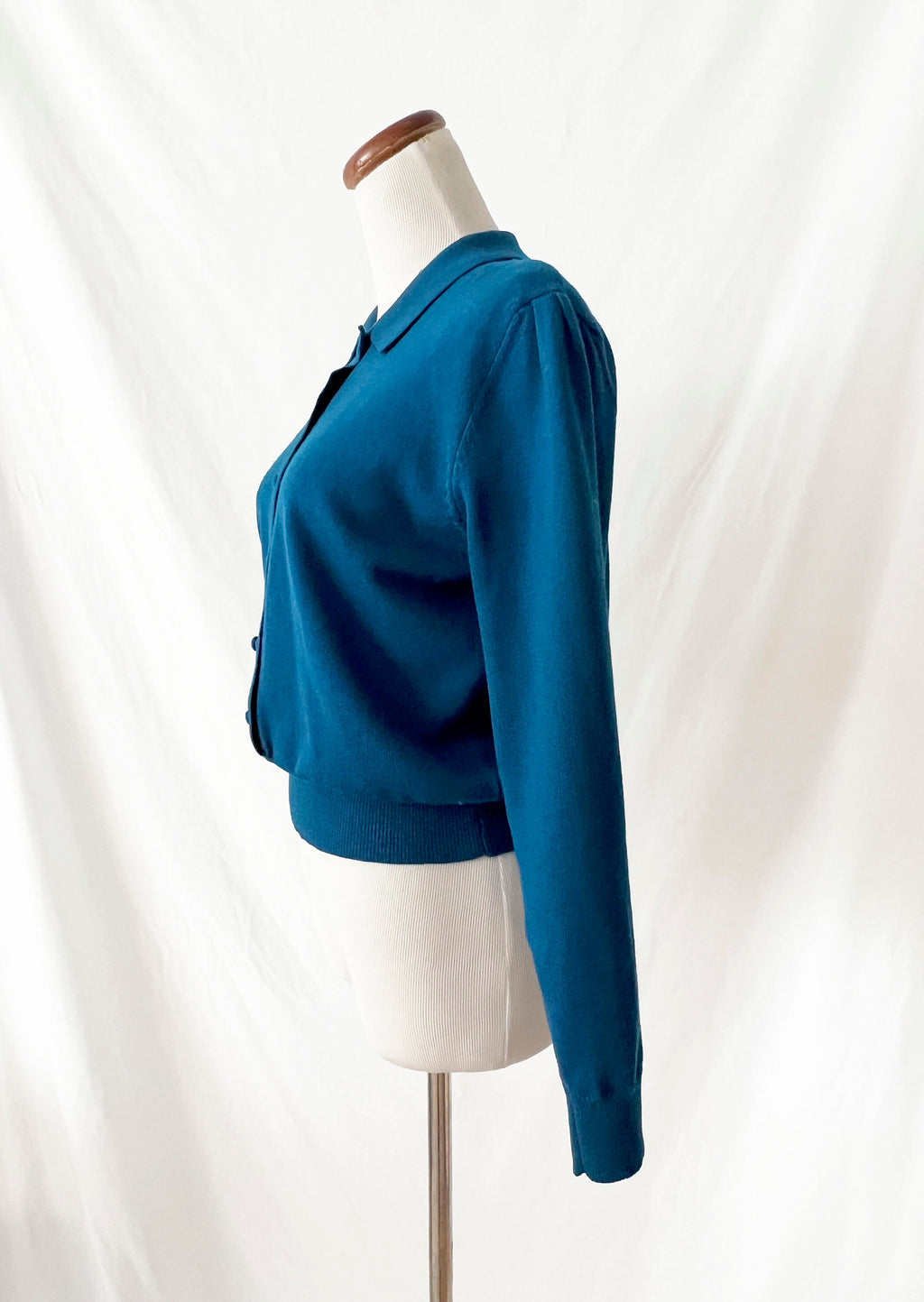 blue merino wool sweater lord & taylor  medium