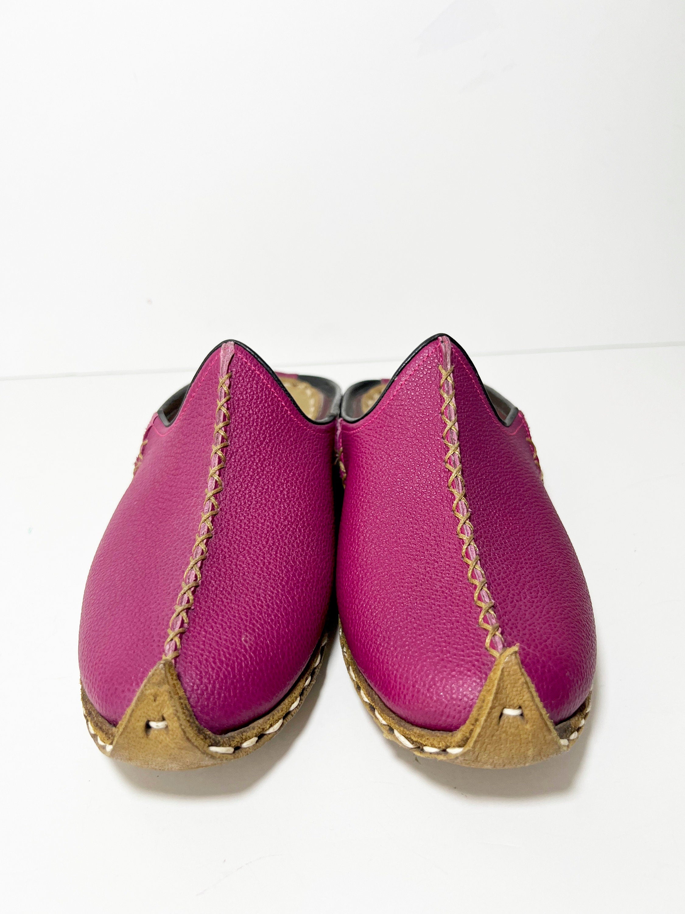 Pink Leather Yemeni Slippers: Handmade Pointy Toe Clogs, Size 7.5
