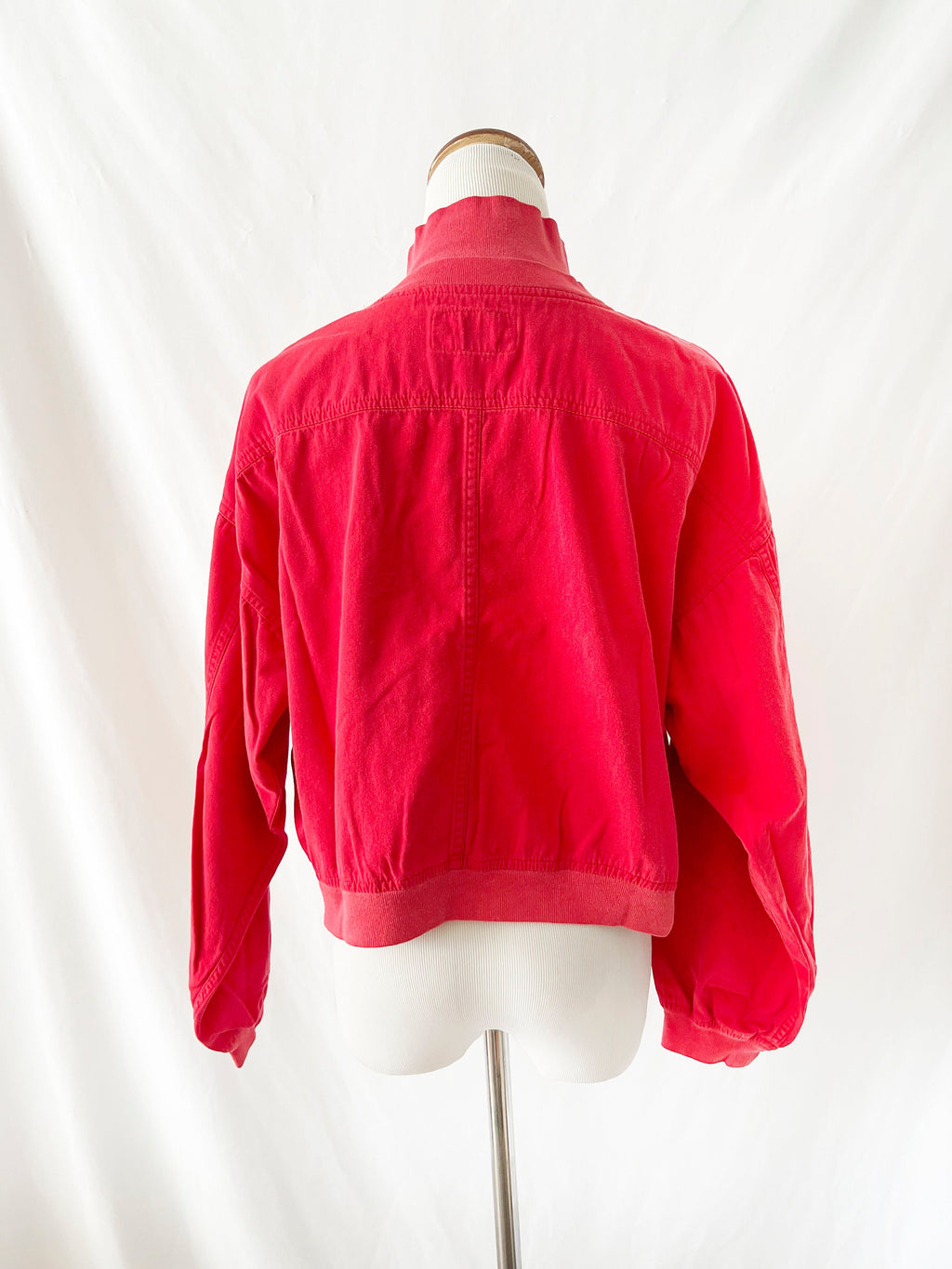 Vntg 1980s Lizwear Cropped Red Pullover Medium