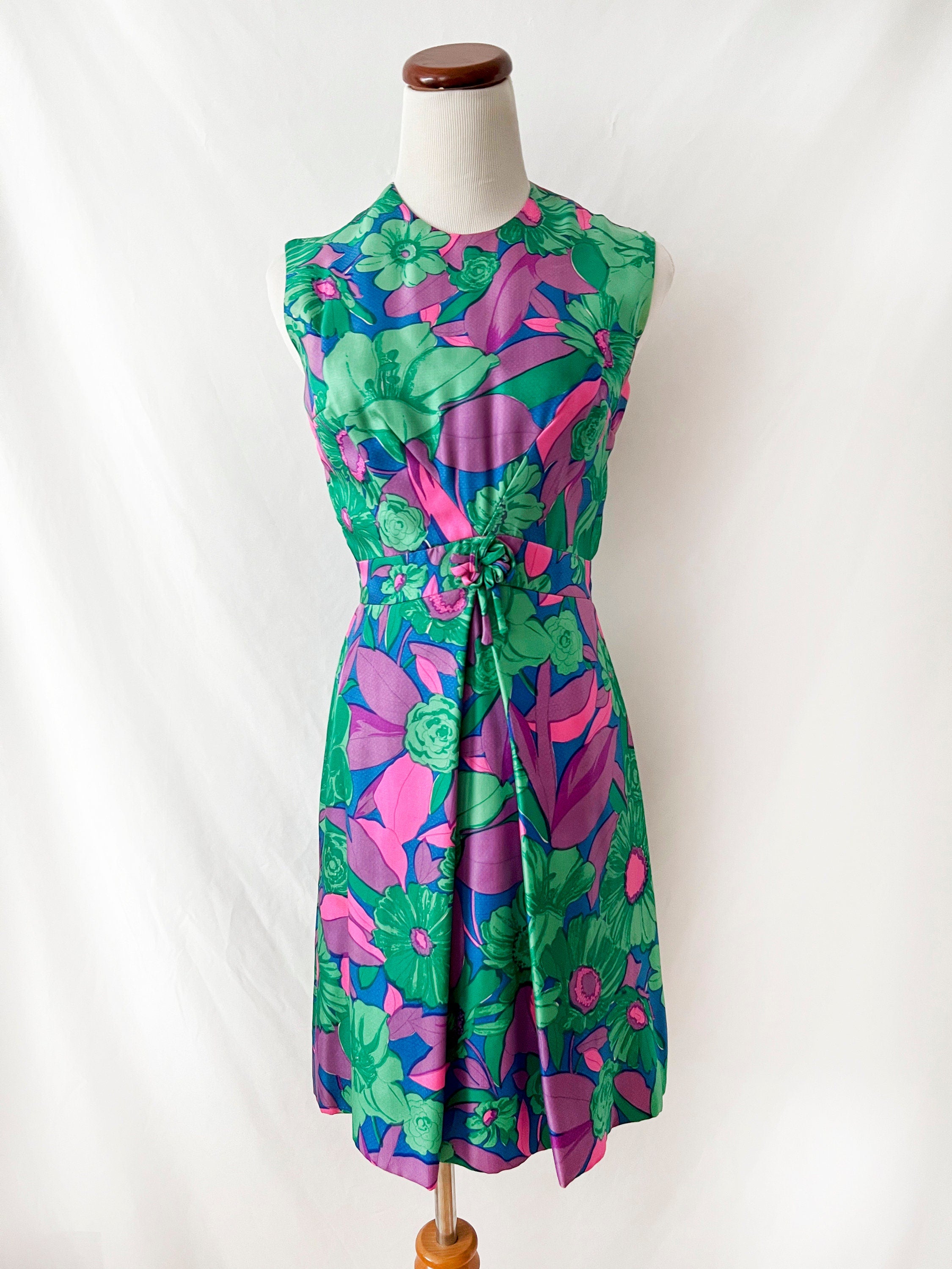 vntg 60s silk dress / floral colorful shift dress/m cinch waist / small
