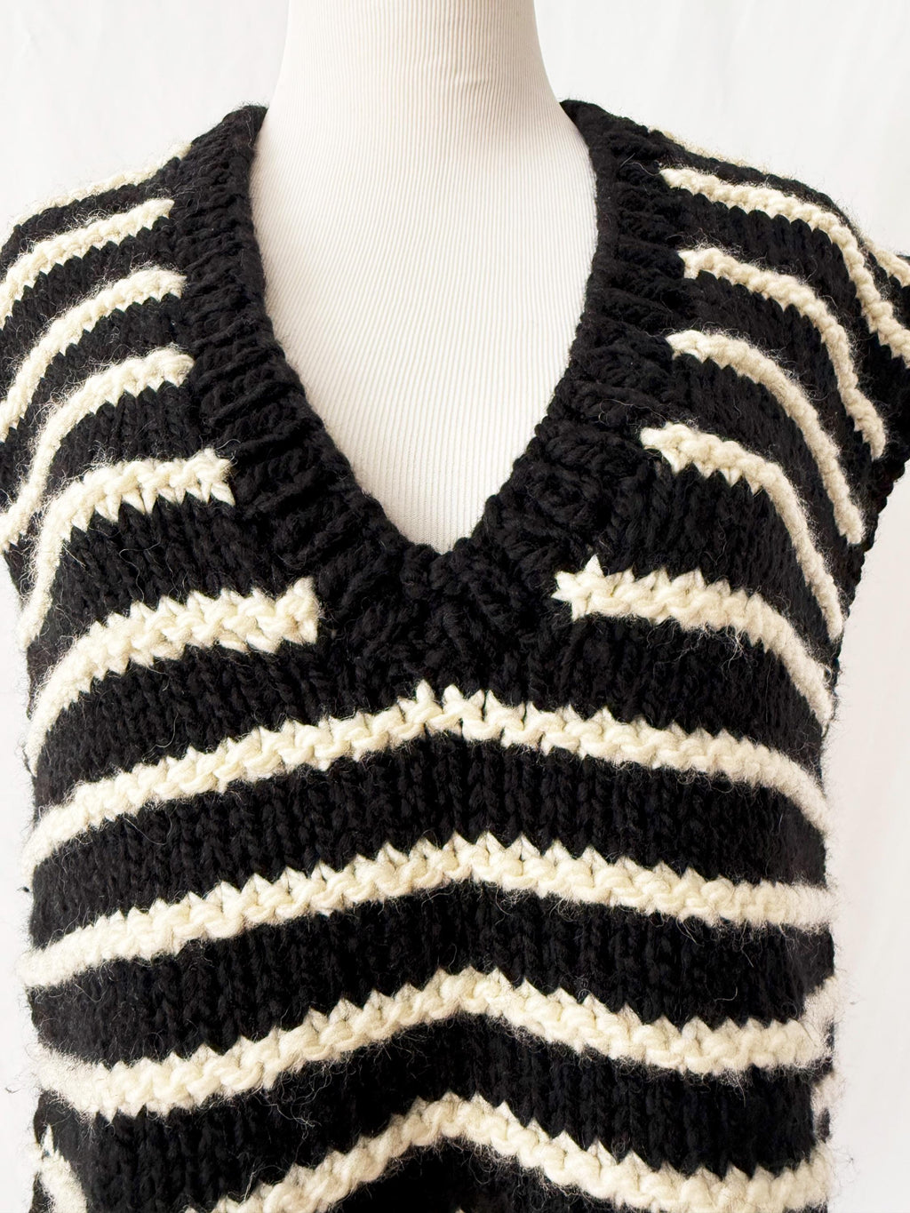 vintage 1980s chunky knit sweater medium