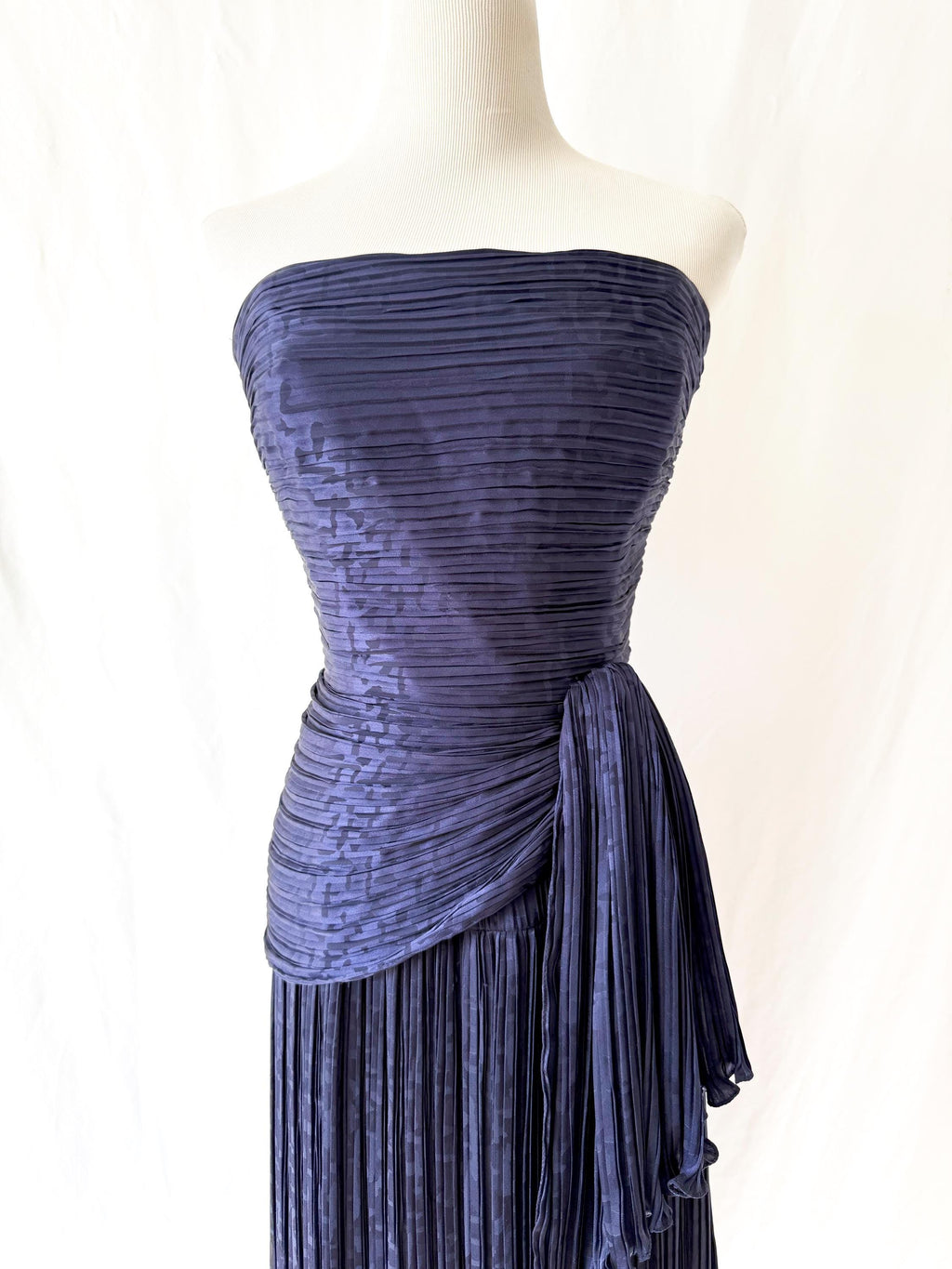 Vintage 1980s Purple Column Gown  / Michael Casey / Small