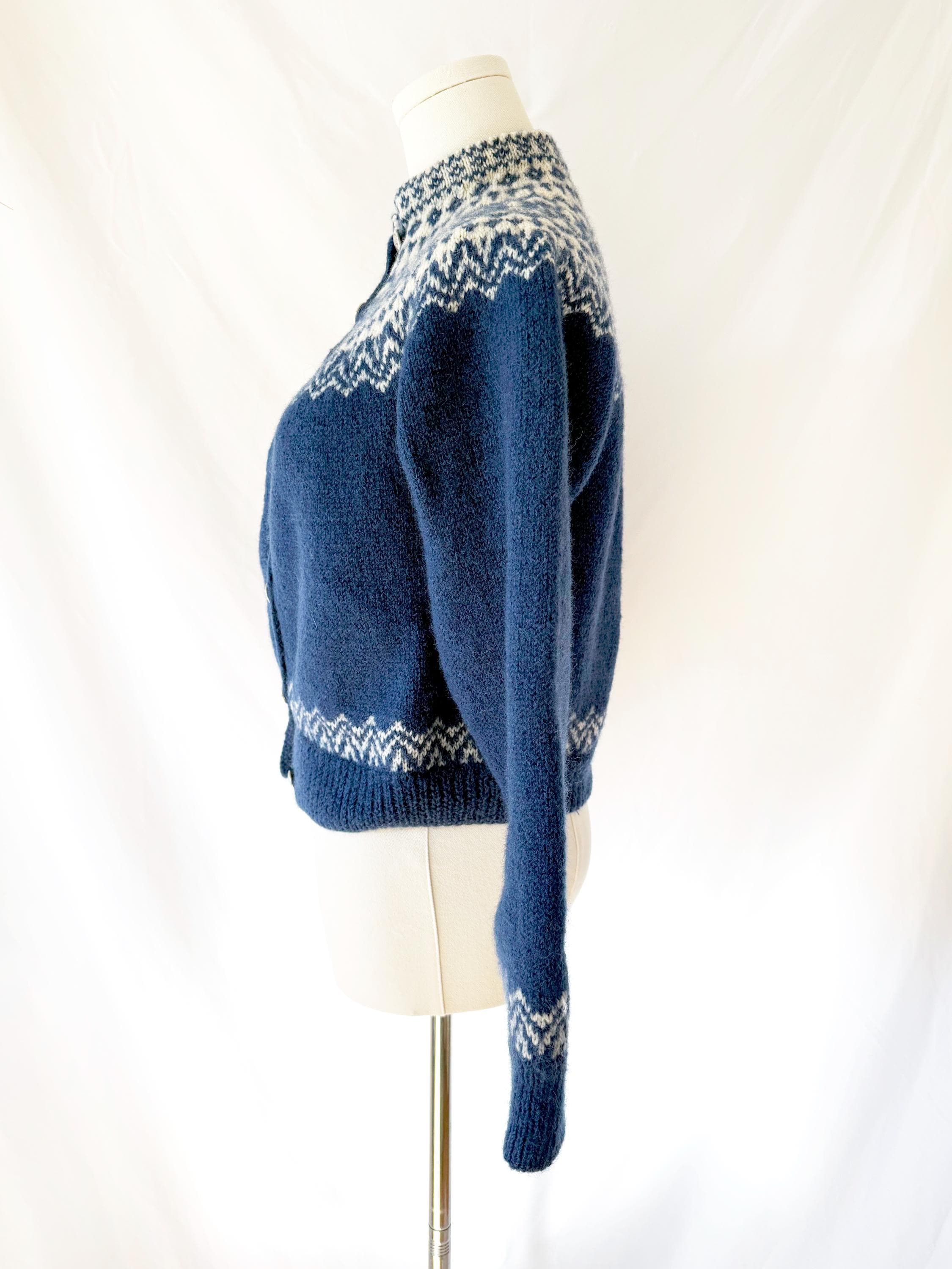 1960s Blue and White Norwegian Cardigan Sweater XS