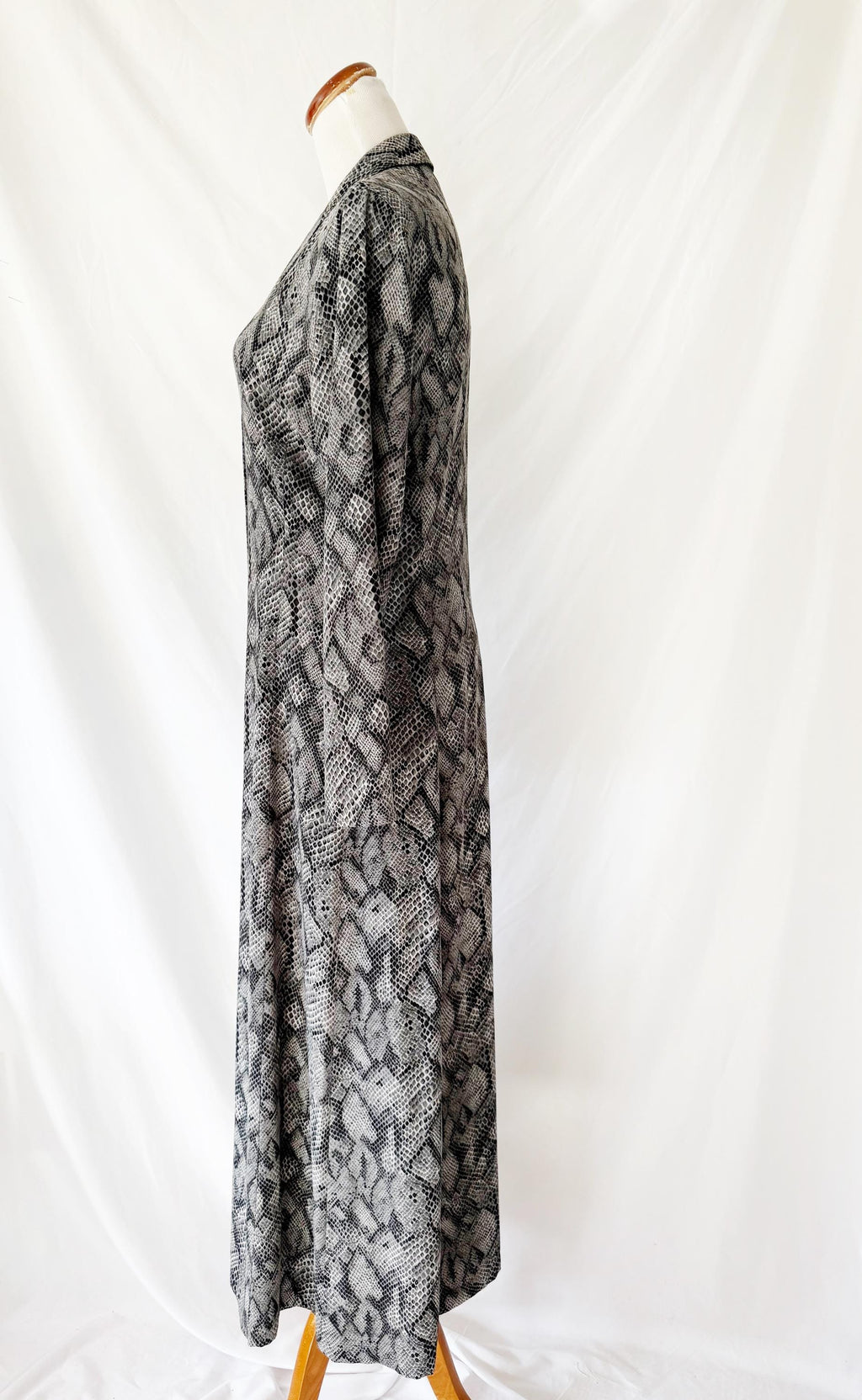 Emanuel Ungaro Liberte Gray Snake Print Long Sleeve Shirt Maxi Dress 4