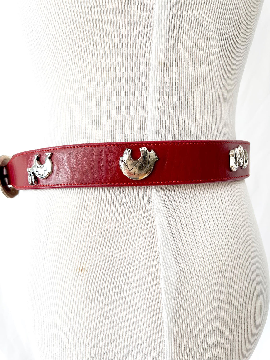 red leather belt with silvertone animals figures  xs