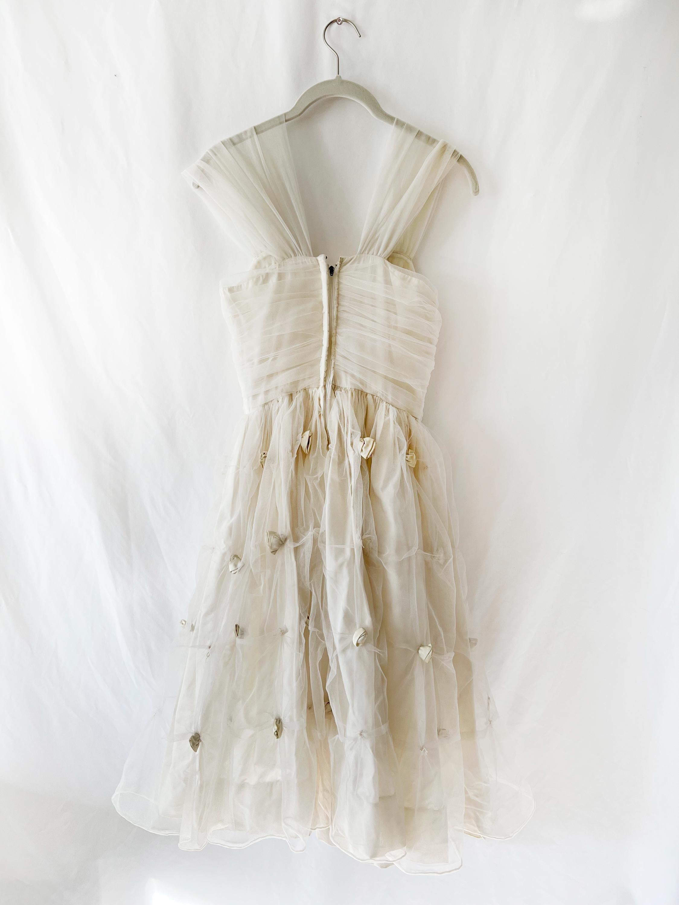 1950s vintage white tulle dress / rosettes / small