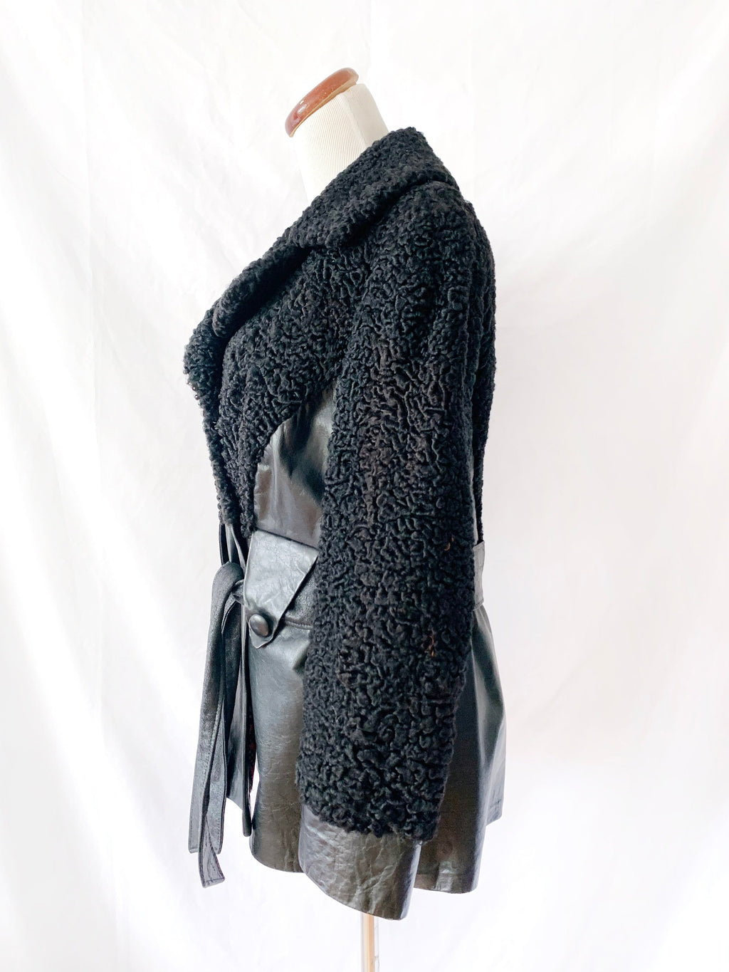 Vintage 70s Black Leather & Lamb Fur Belted Jacket - Small