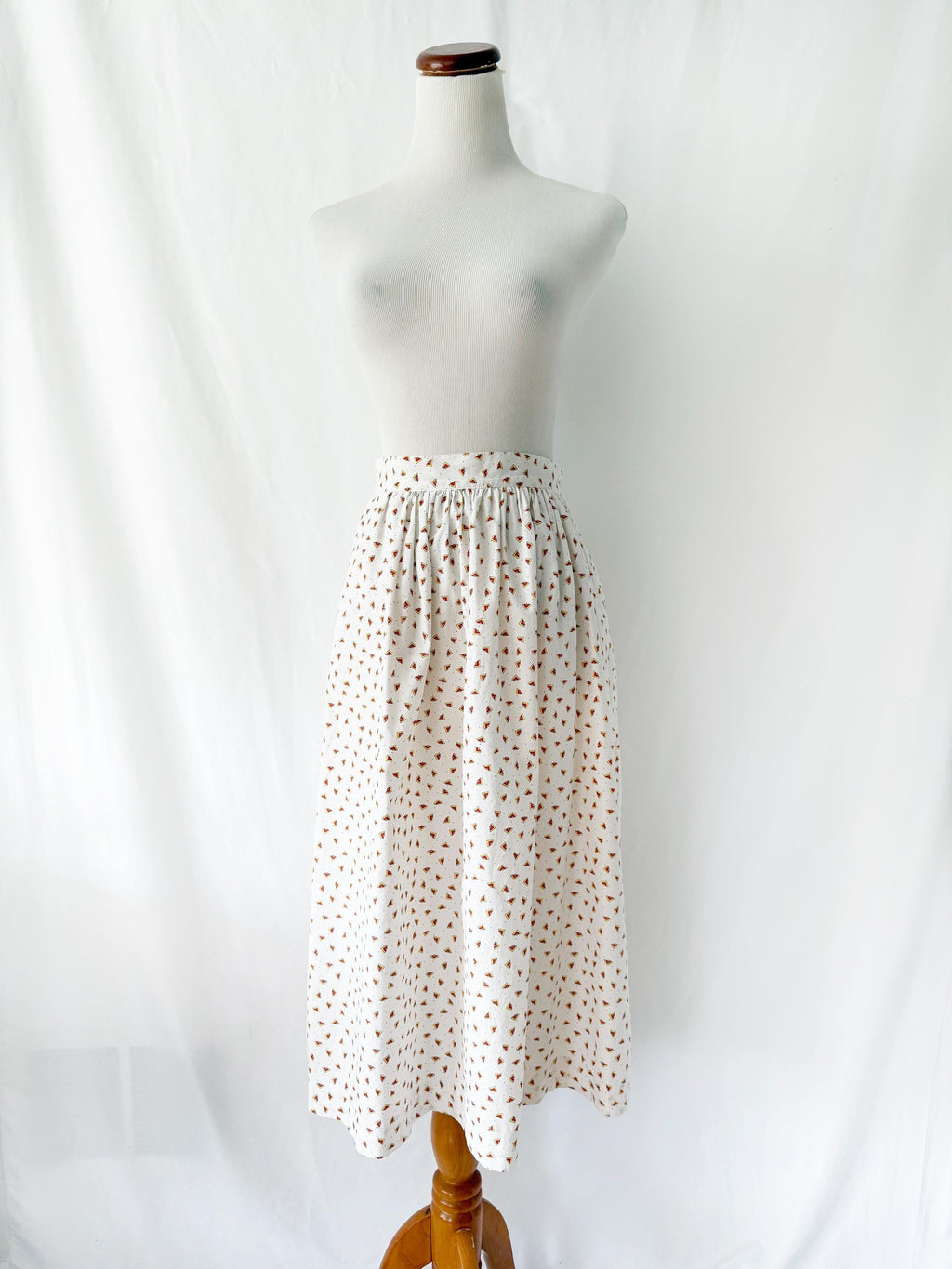 Vintage 1980s high waist white cotton skirt by Samantha Scott small