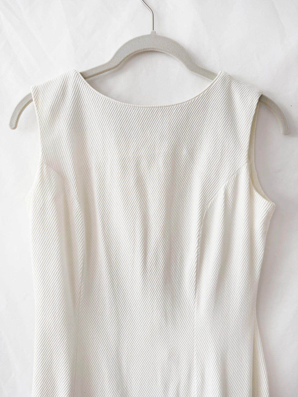 Maggi Stover 1960s White Cotton Sheath Dress with Embroidery XS