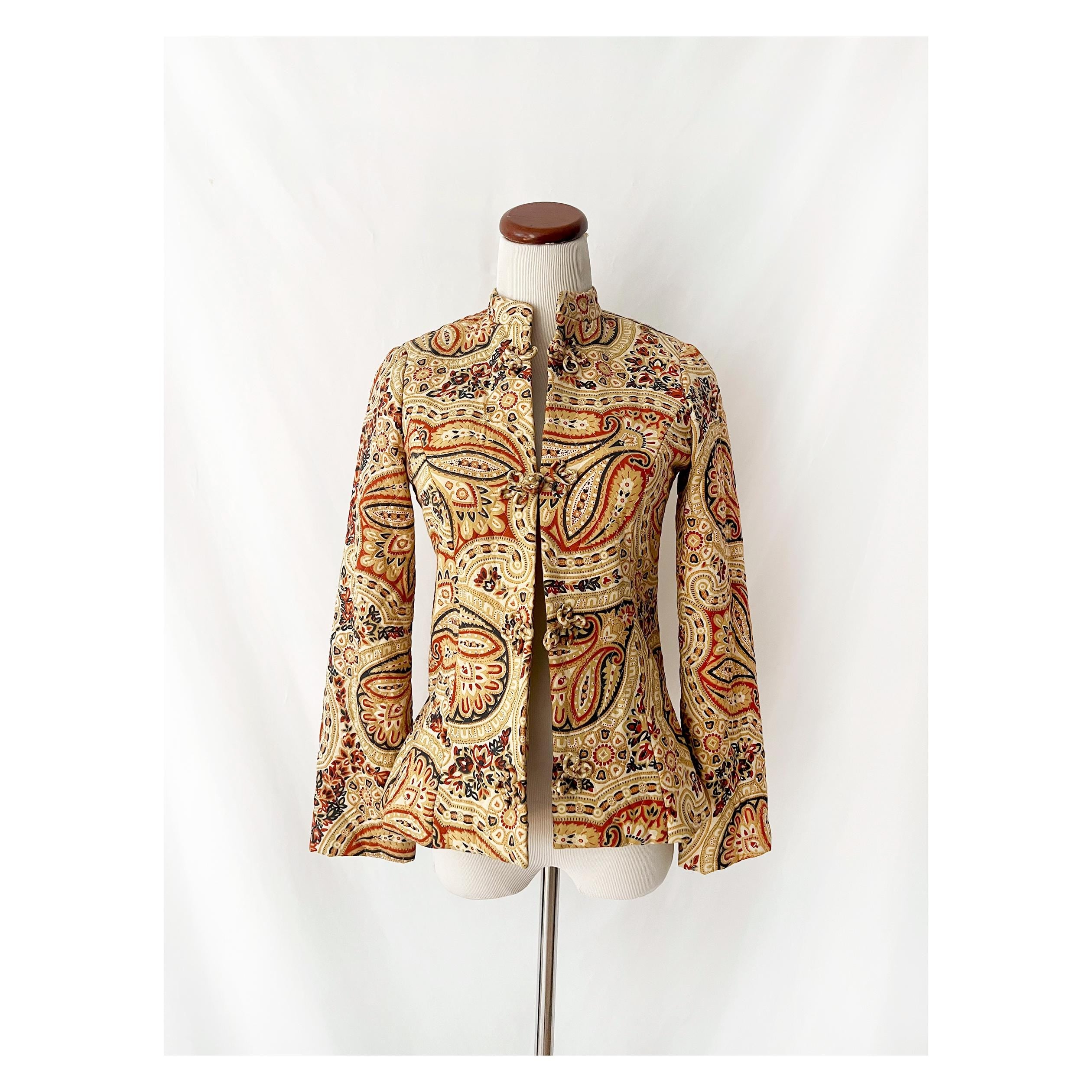 eleanor brenner couture / 1970s vintage paisley quilted jacket / xsmall