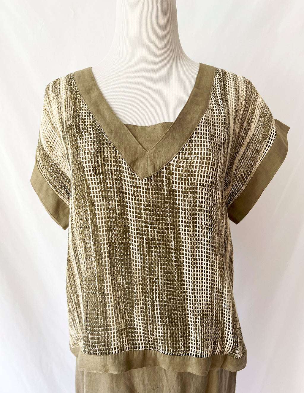 Maggy London by Jeannene Booher / Vintage 1980s fish net top and linen dress small