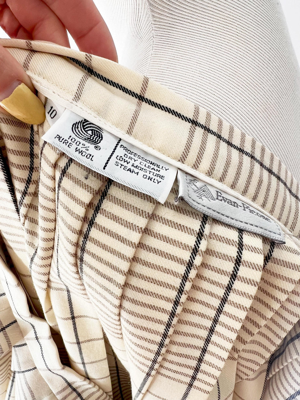 vintage white pleated skirt / wool plaid skirt / evan-picone / medium