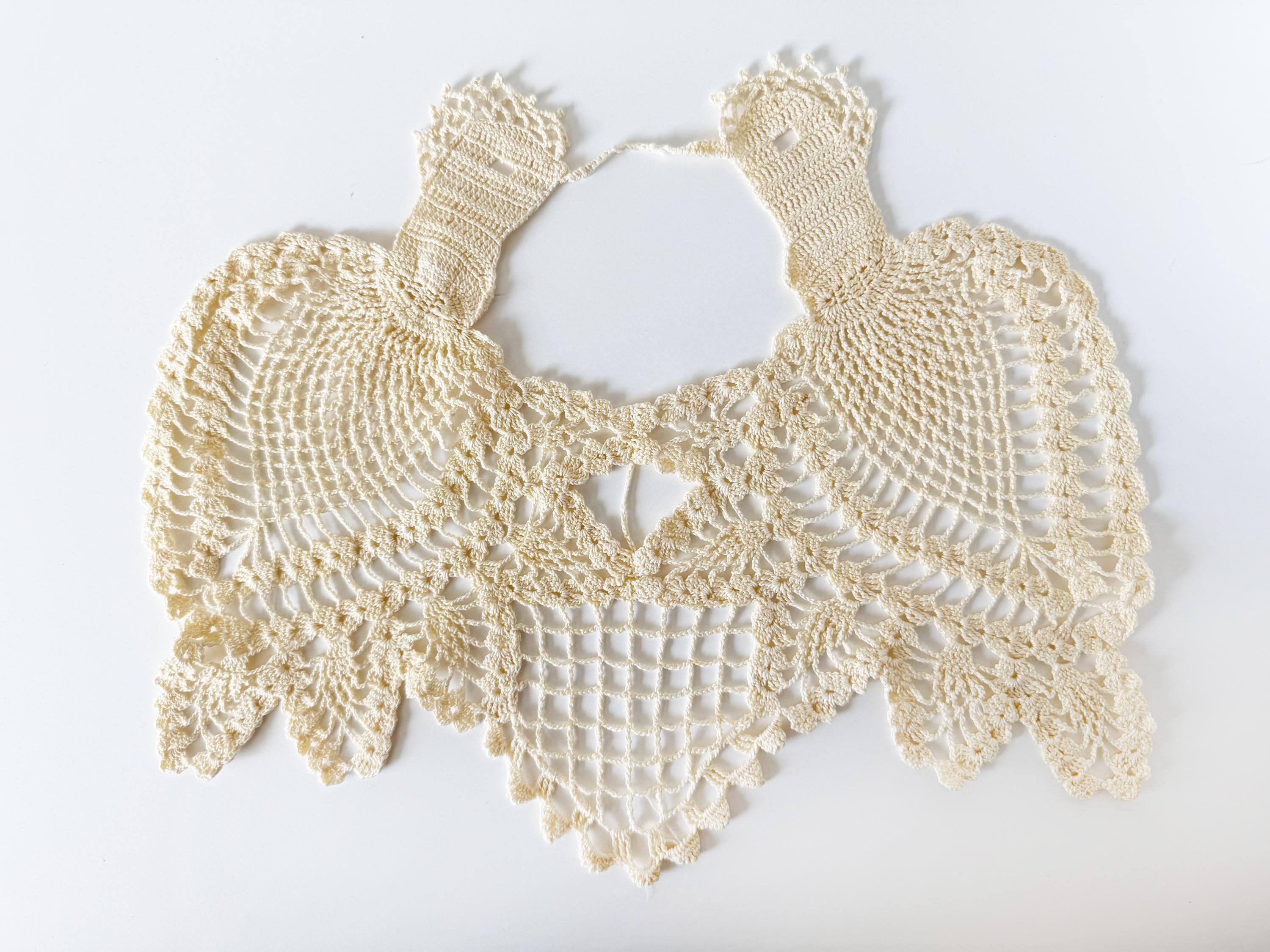 1950's Cotton Creme CROCHET COLLAR