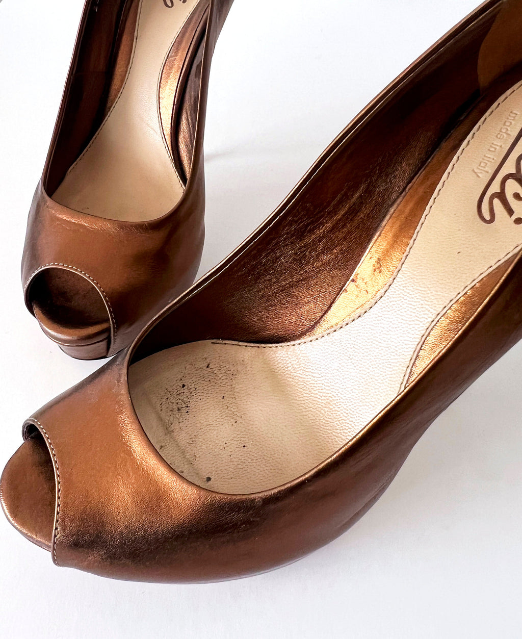 Gucci Bronze Stiletto Peeptoe Platform eu 37.5 US Size 7