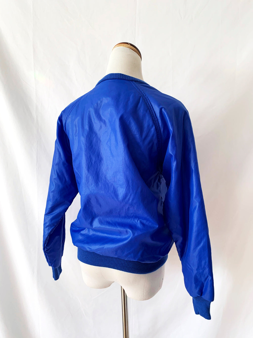 vintage 1980s shiny blue  sweatshirt / lapis blue / big pocket / small