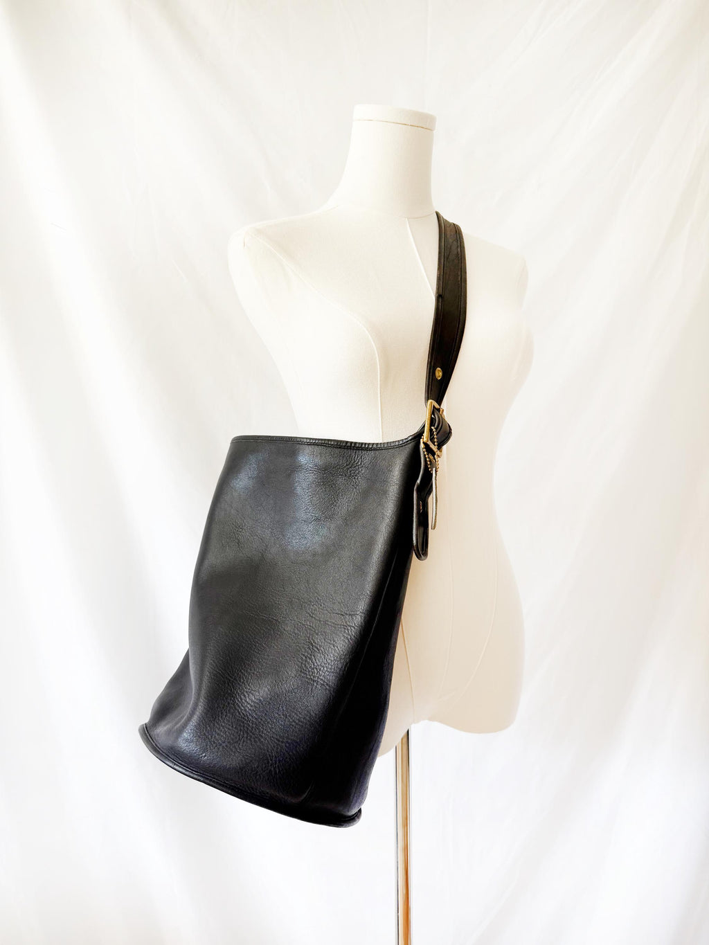 Vintage Coach Black Leather Bucket Bag: Annie Hall Style