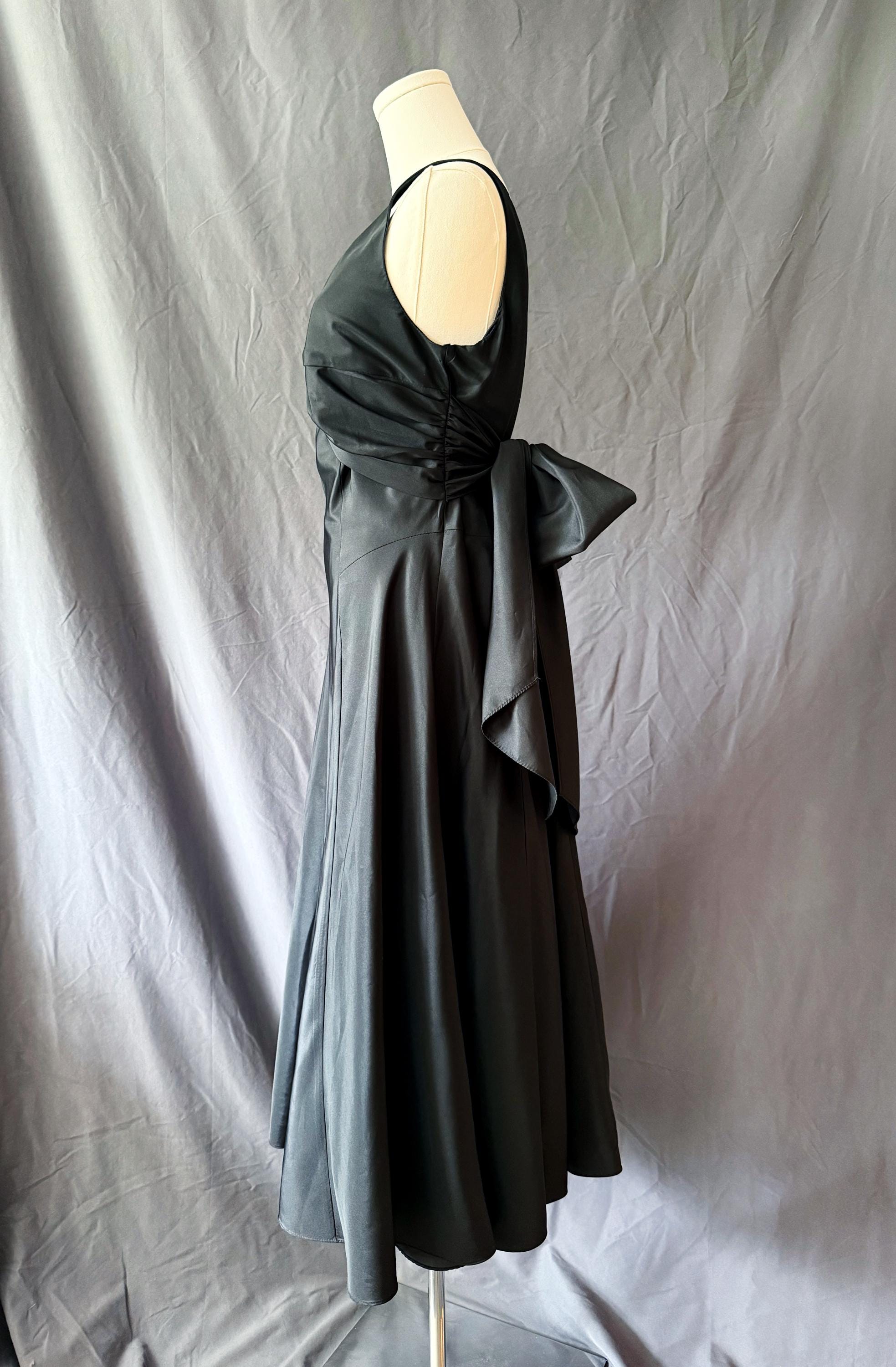 Princess Cut Vintage Black Dress  Big Bow at back Size 12