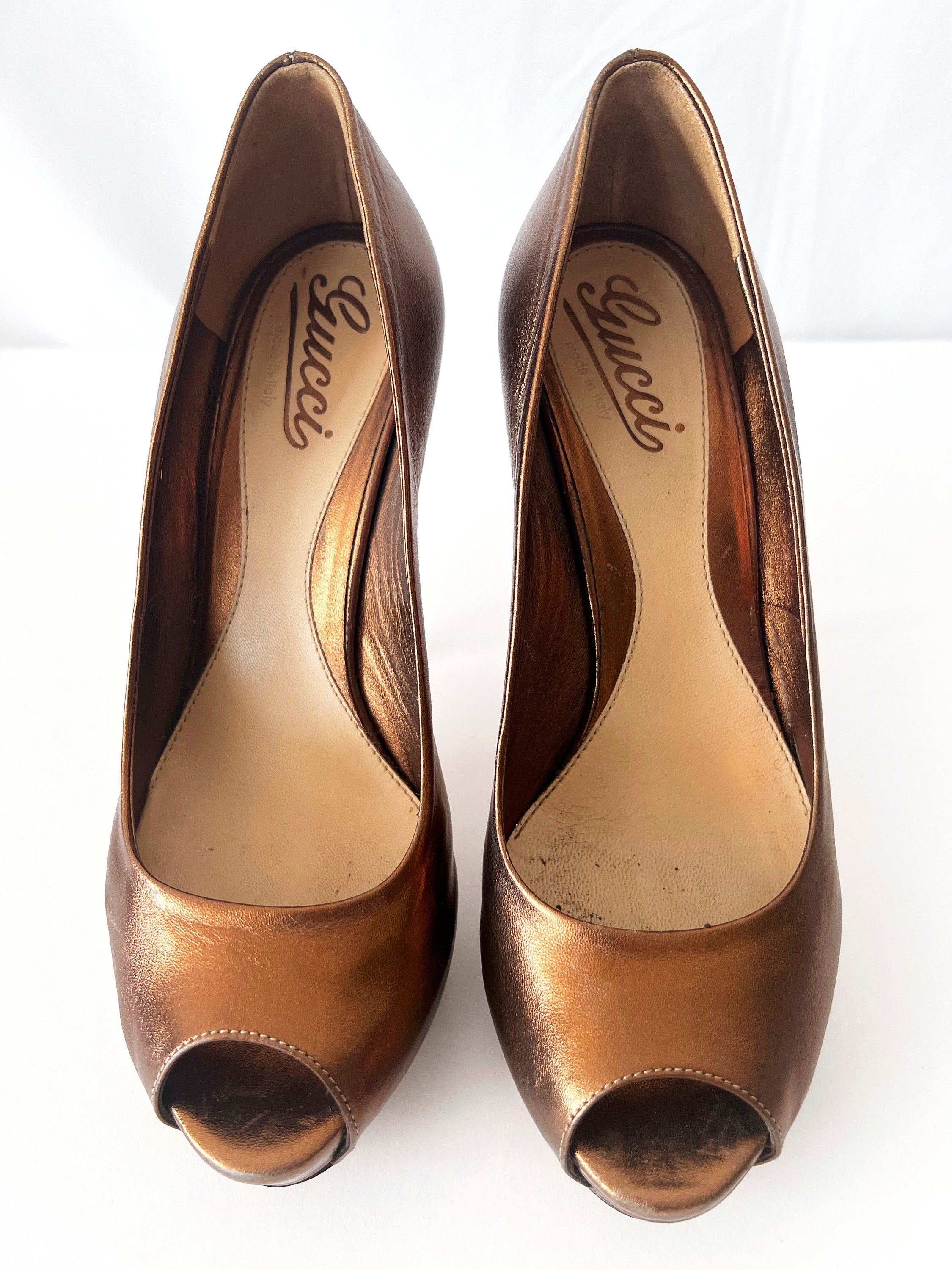 Gucci Bronze Stiletto Peeptoe Platform eu 37.5 US Size 7