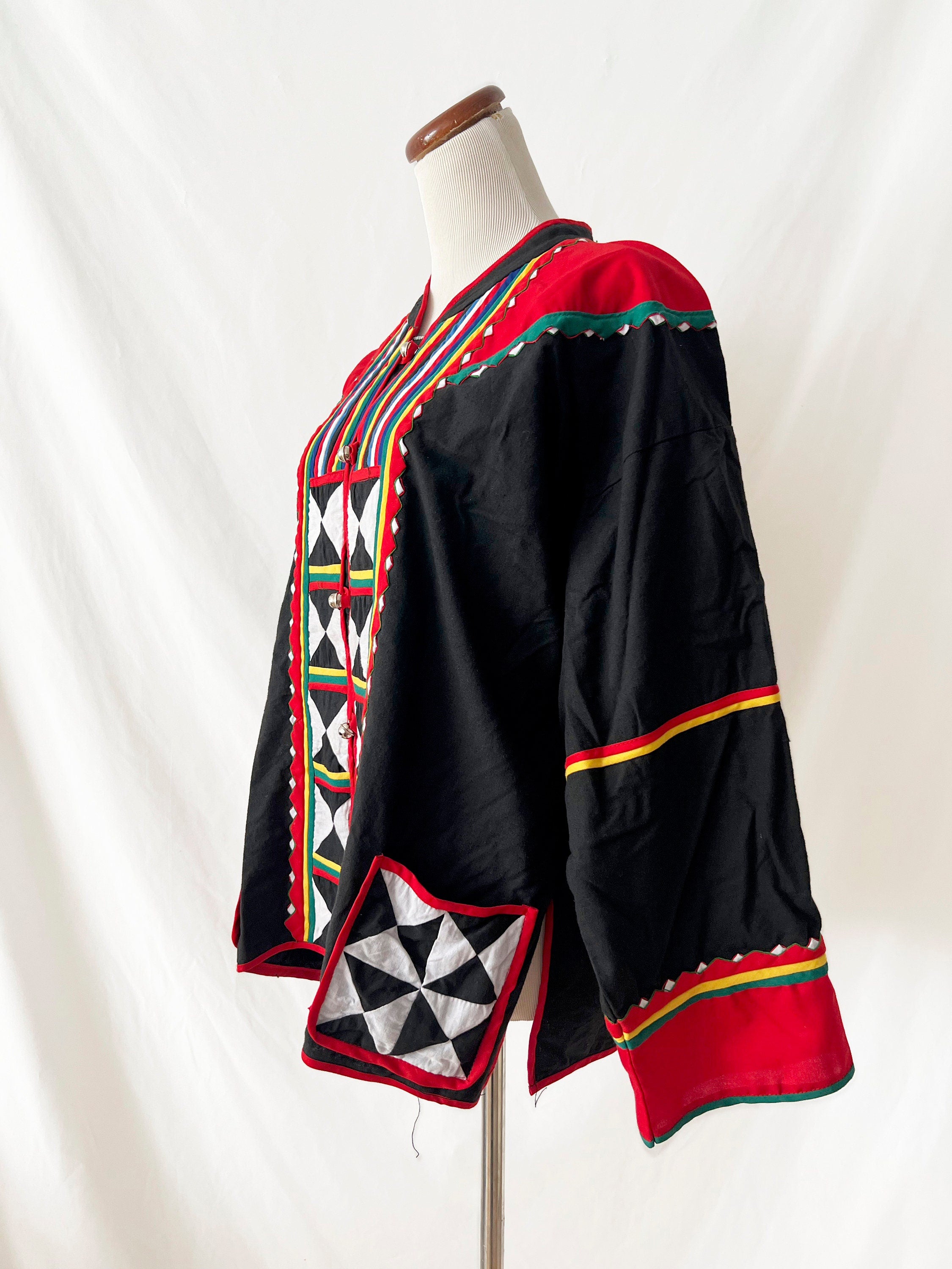 multicolor quilted jacket with bells as buttons large xlarge