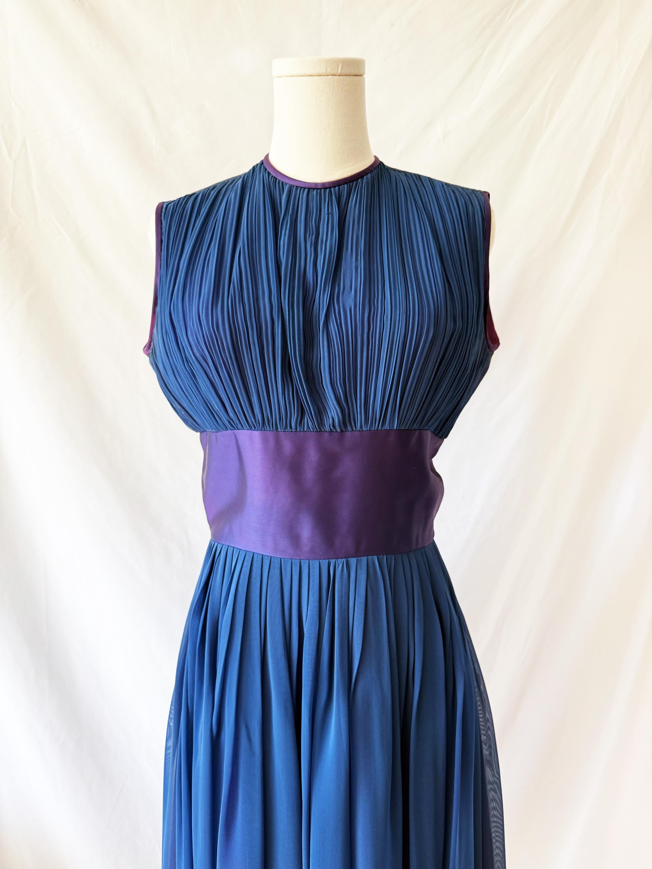 1950’s Vintage Pleated Silk Dress