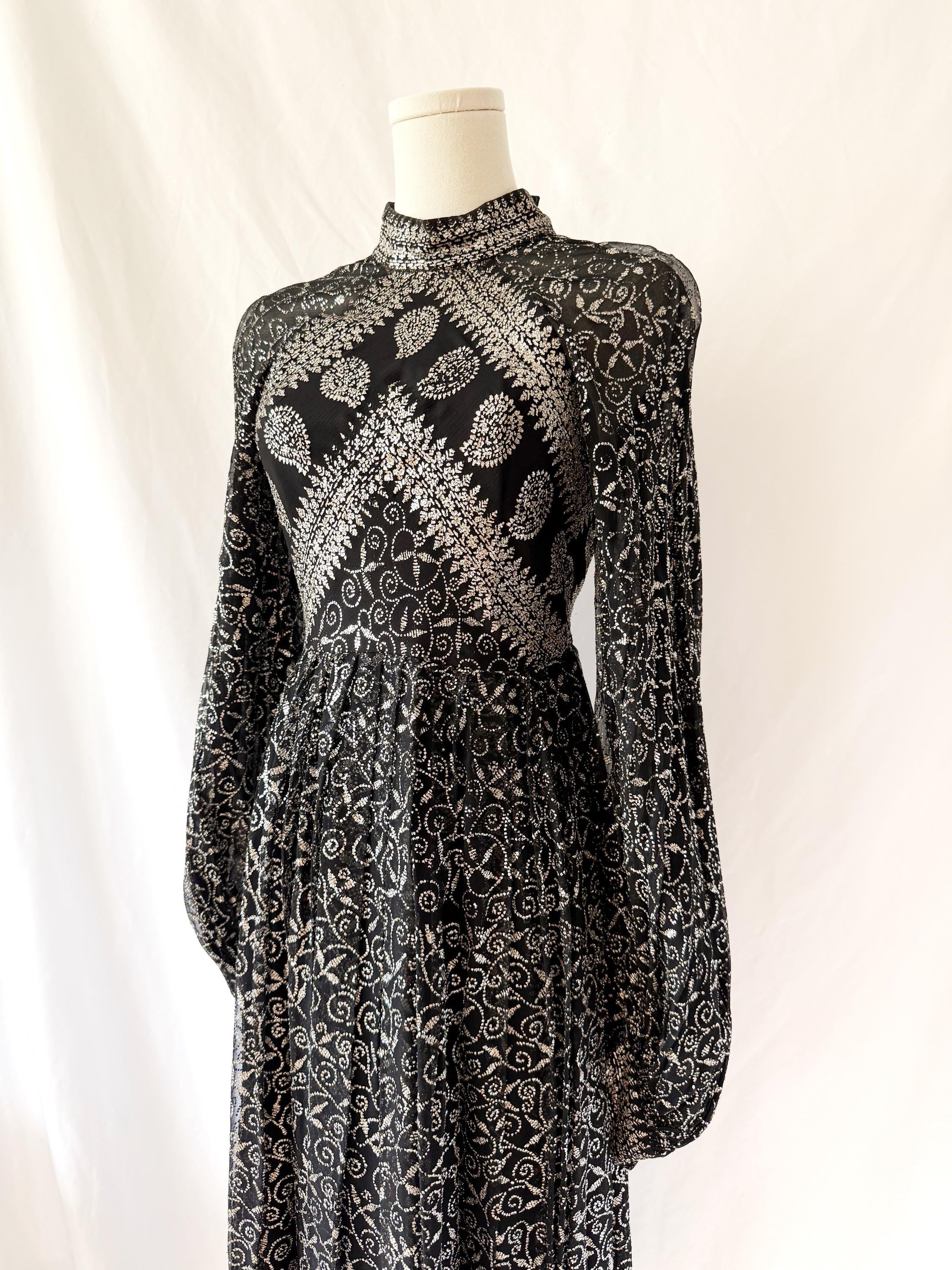 Vintage 1960s Victorian long puff sleeve Midi dress Small