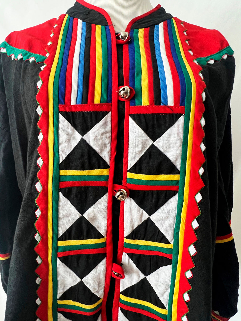multicolor quilted jacket with bells as buttons large xlarge