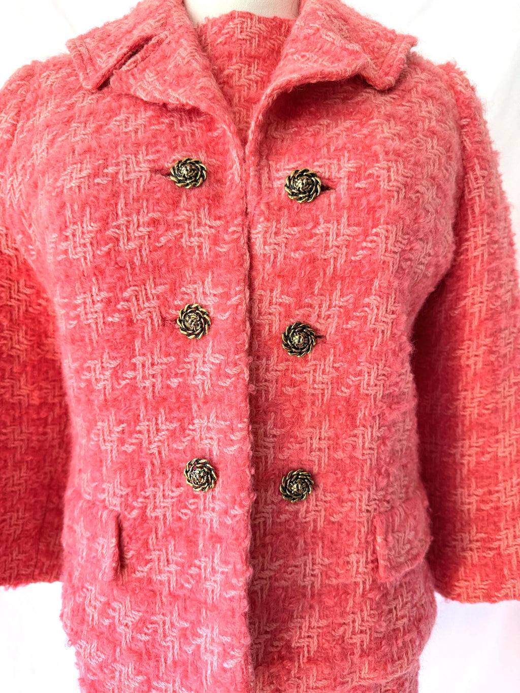 1960s Pink Boucle Wool Tweed Skirt Suit XSmall
