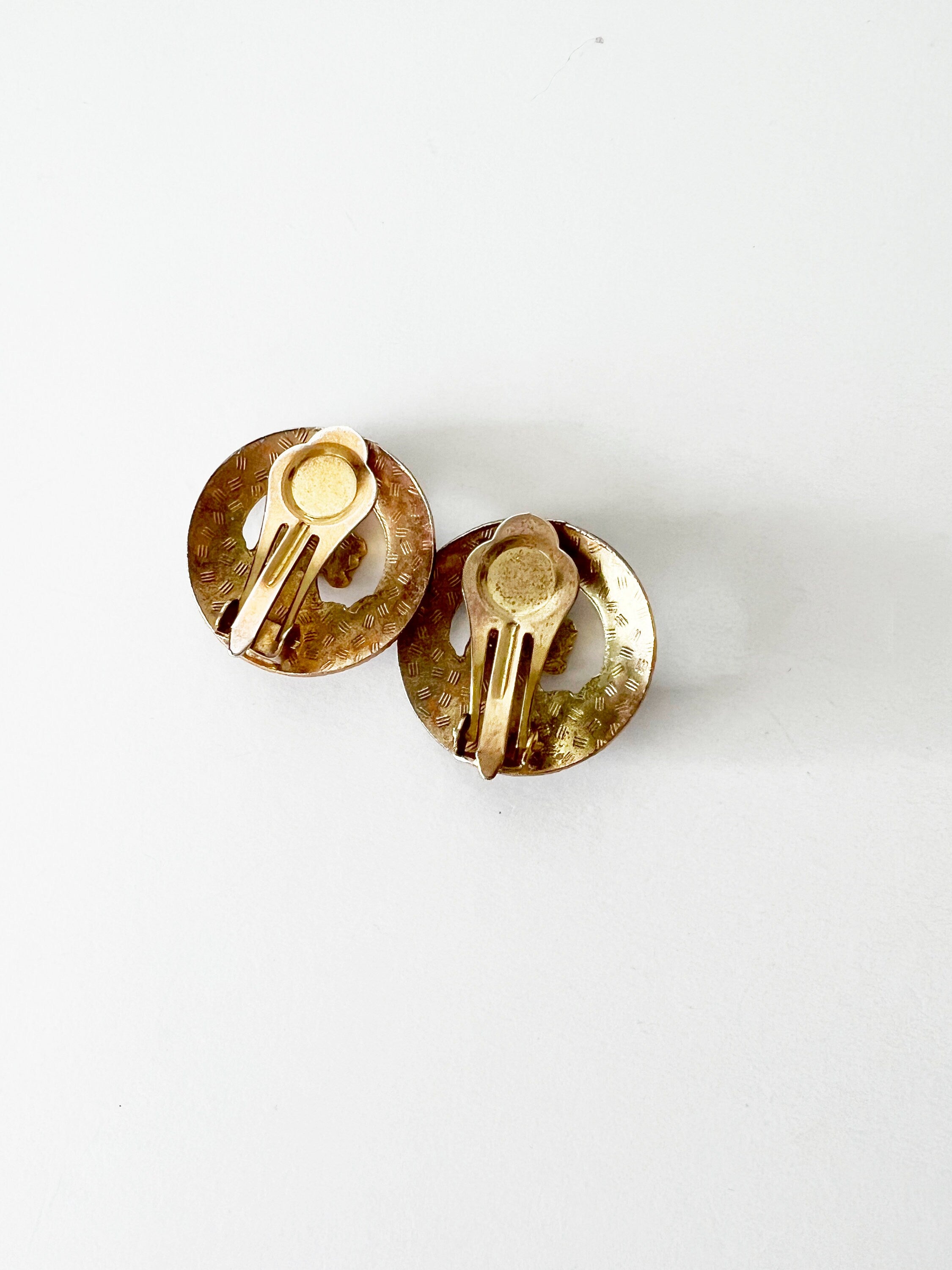 vintage cloisonne earrings unicorns round shape /  mid-century / clip-on