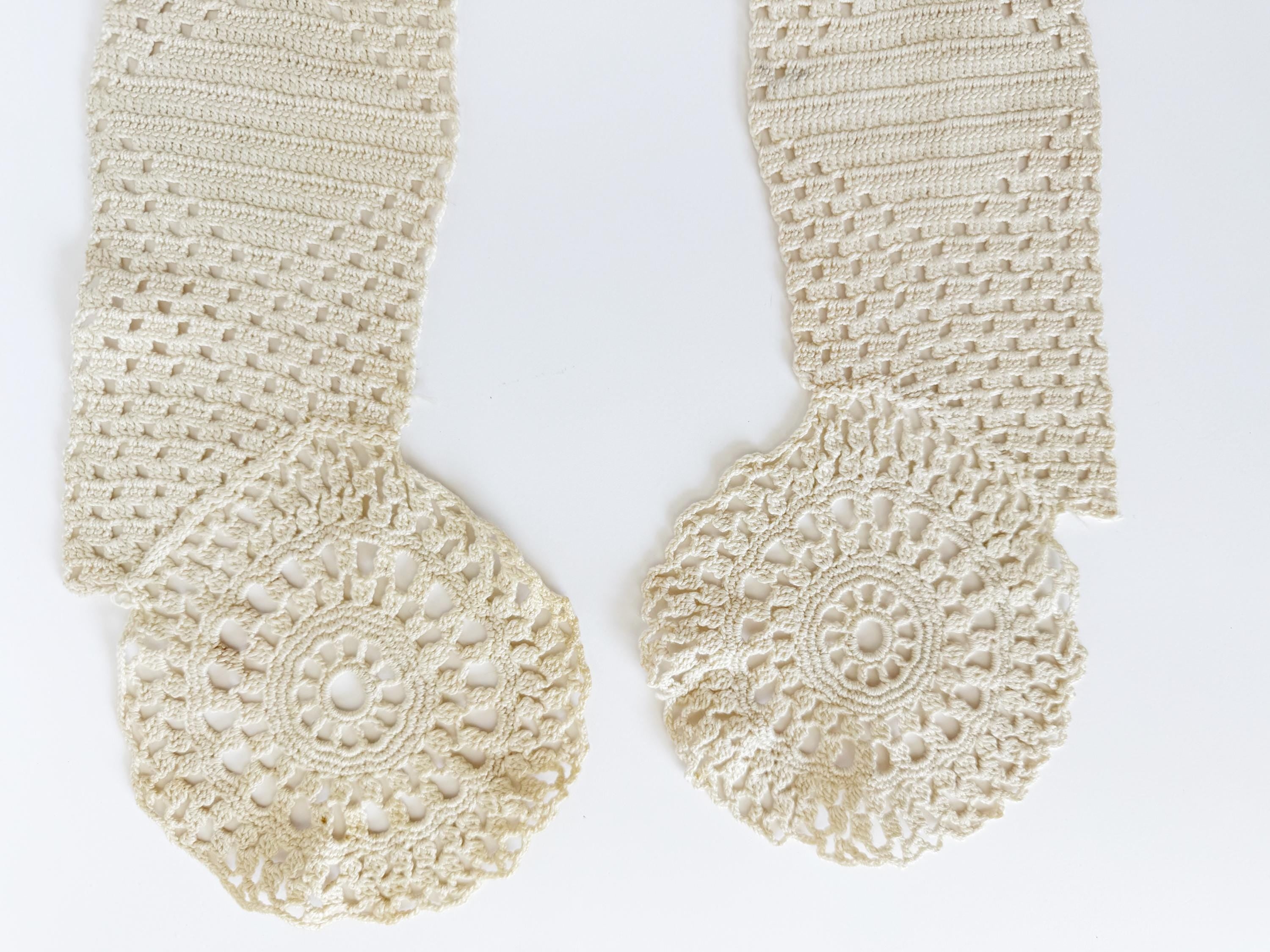 Vintage Crochet Antimacassar Arm Chair Covers: 1940s Decorative Pair