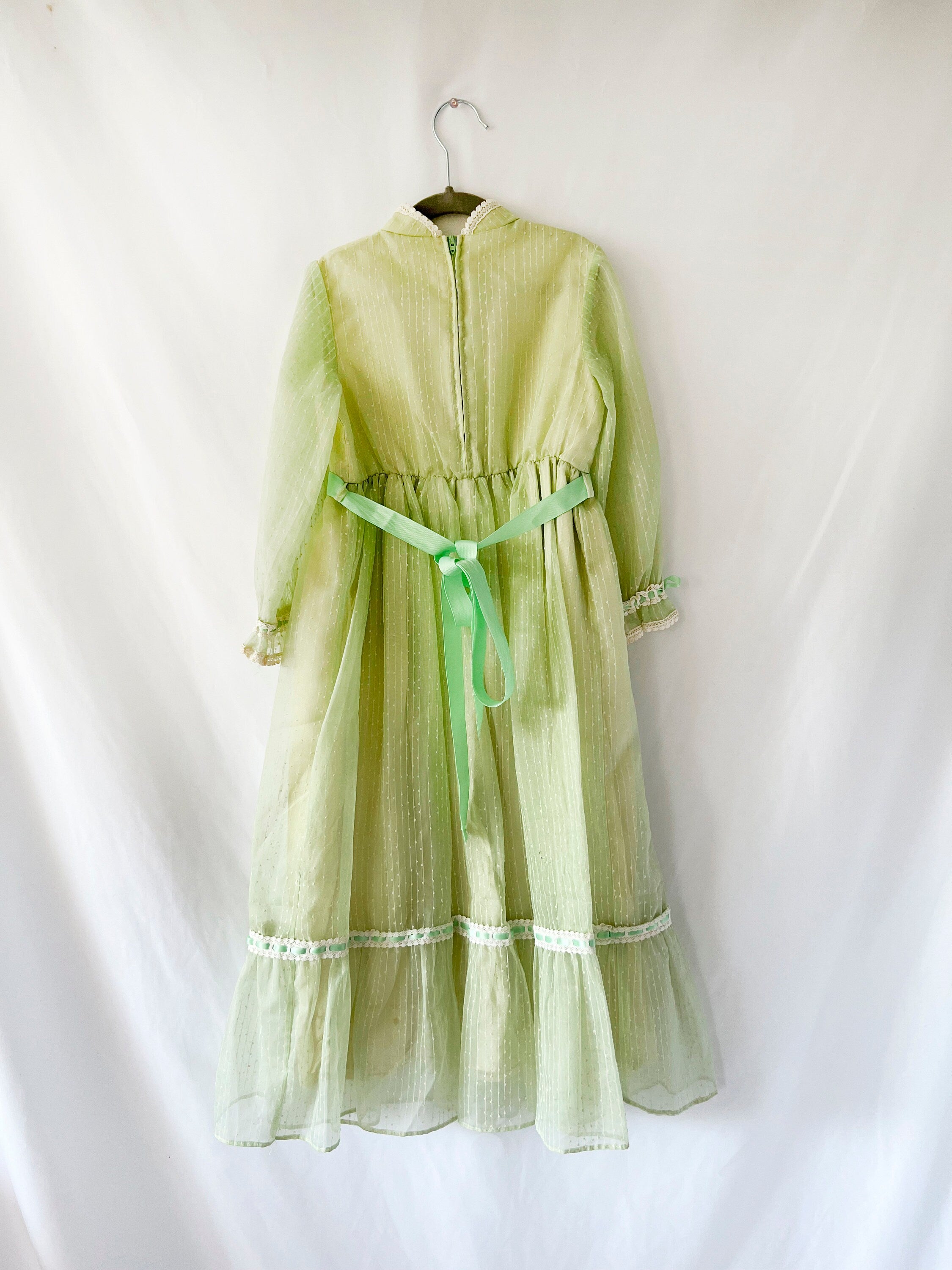 Vintage 70s Gunne Sax Dress: Girls Size 5 Mint Green Lace Trim