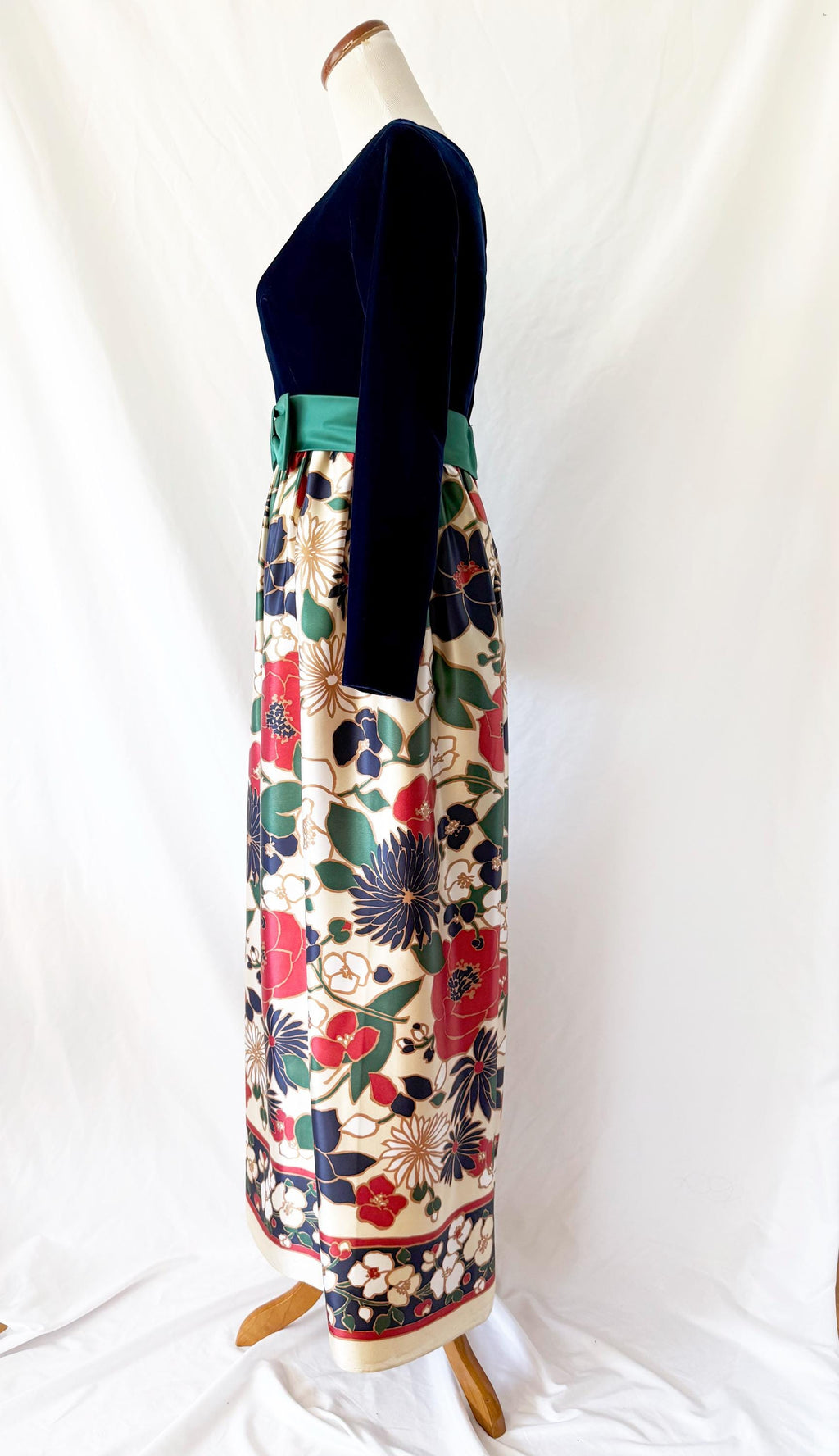 Vntg 1960s Silk Velvet Gown | 60s Floor Length Dress Small