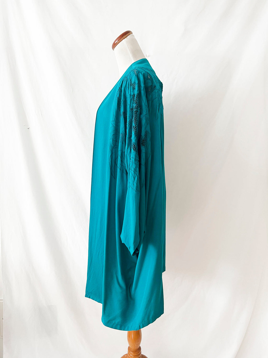 vintage 1980s cut out cardigan rayon hibiscus shawl kimono large  xlarge