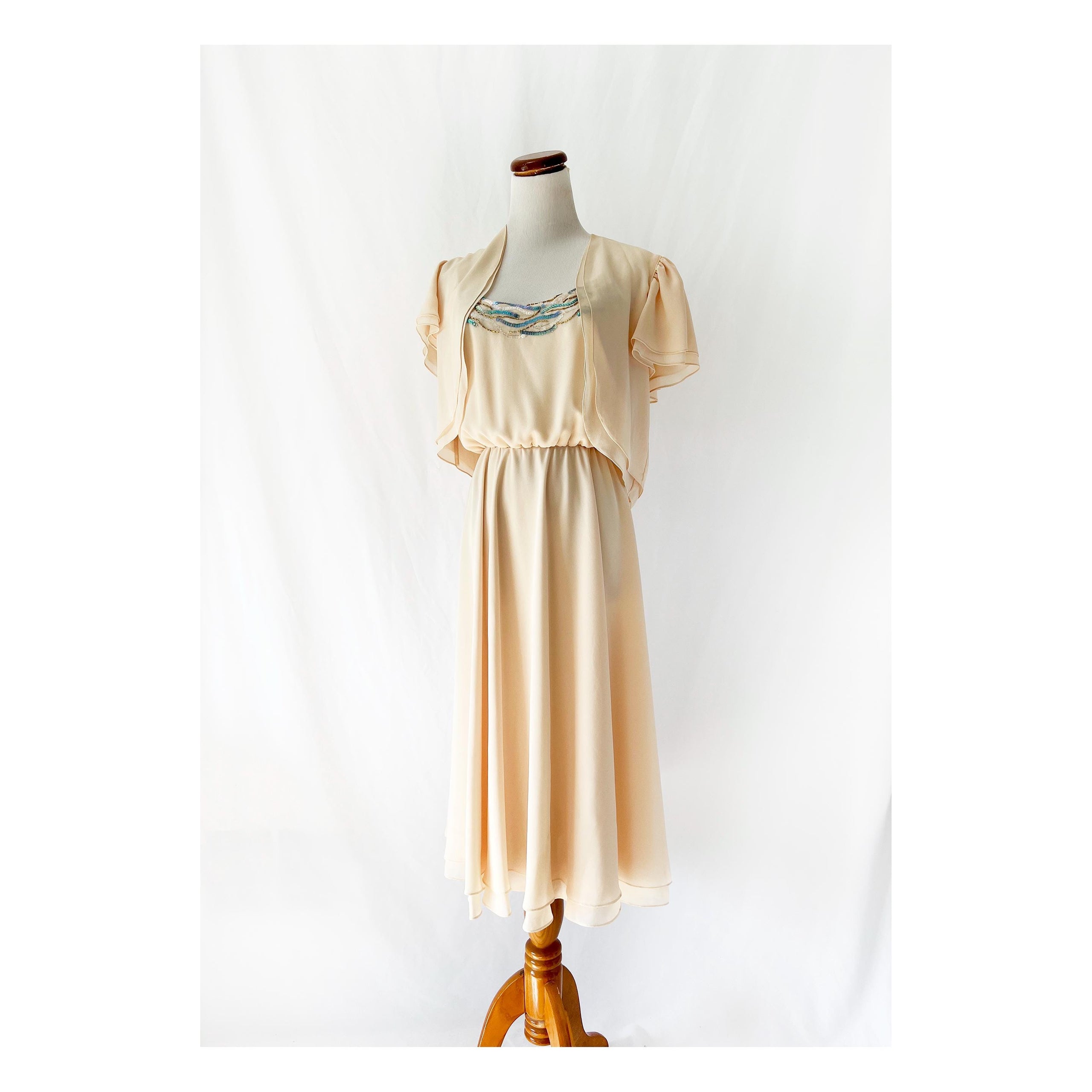 Vntg 1970s AJ Bari  for neiman marcus sequined party dress with shrug medium