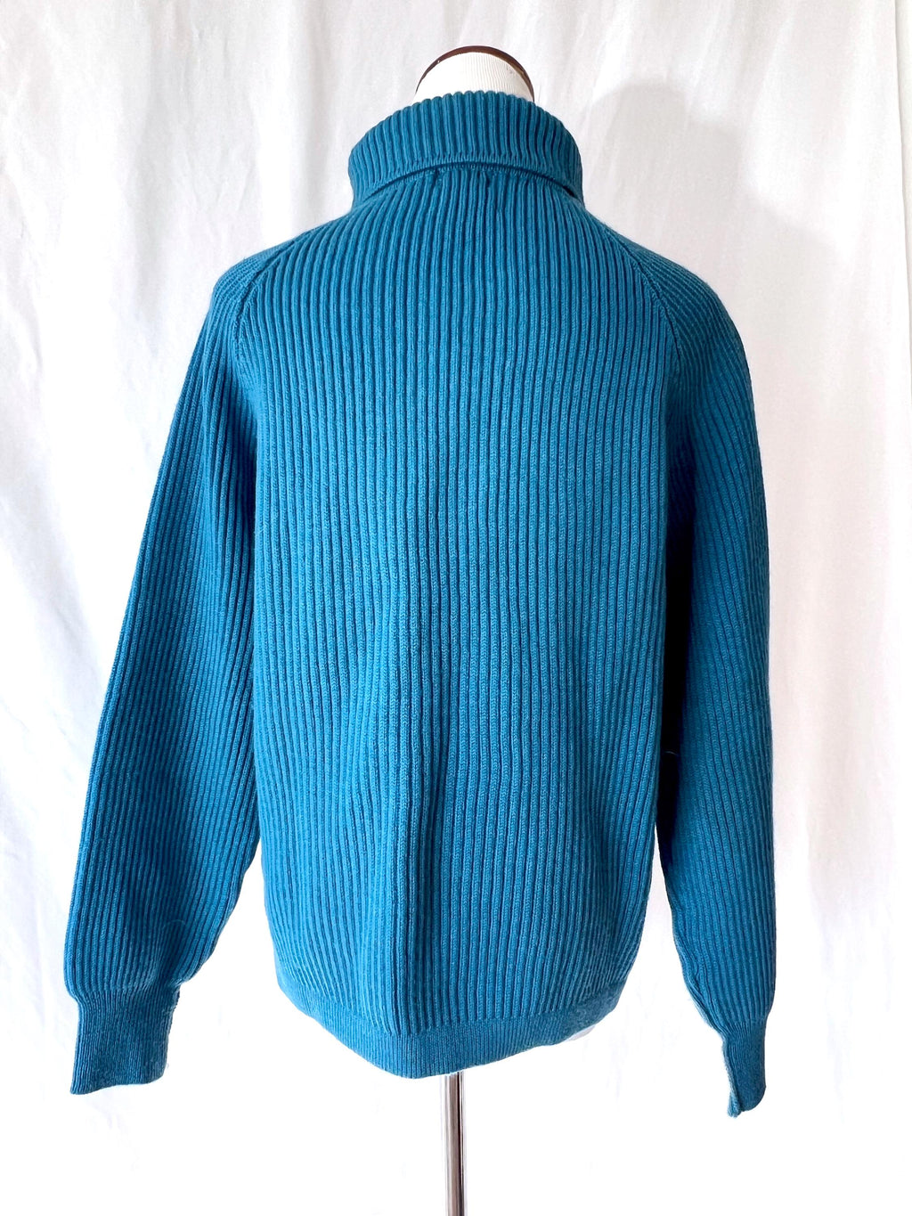 jaeger vintage 1960s scottish wool sweater medium / large
