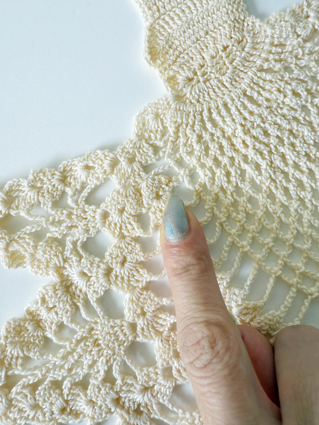 1950's Cotton Creme CROCHET COLLAR