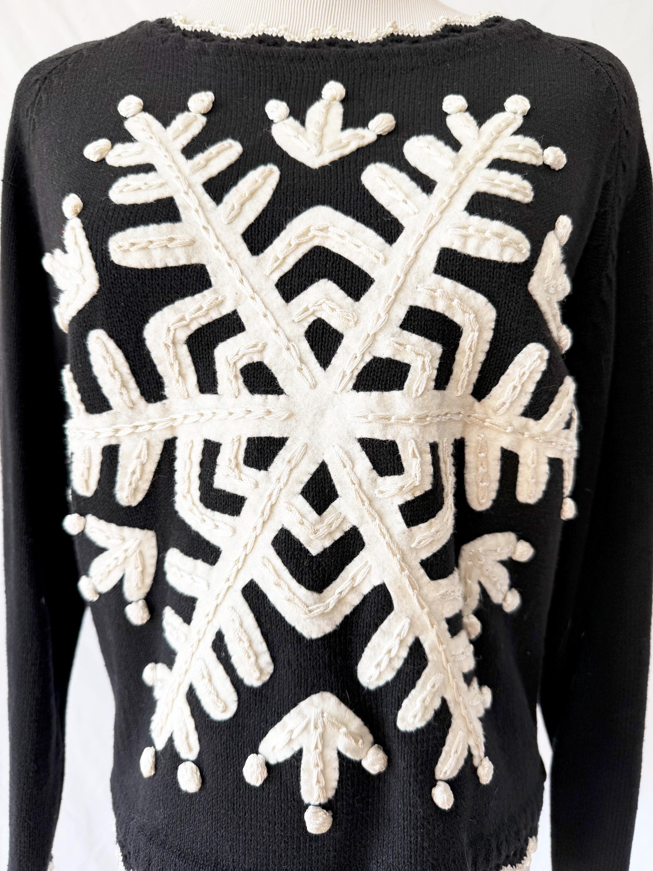 Vintage 1990s Snowflake Sweater 1995 BW Christmas Sweater Michael Simon New York Small