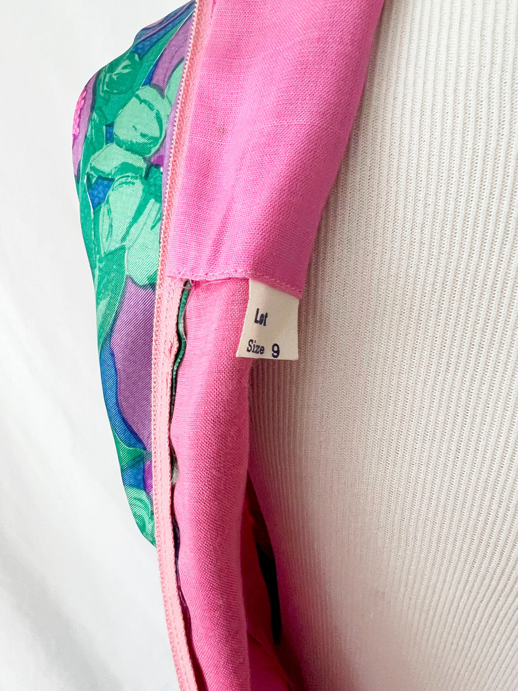 vntg 60s silk dress / floral colorful shift dress/m cinch waist / small