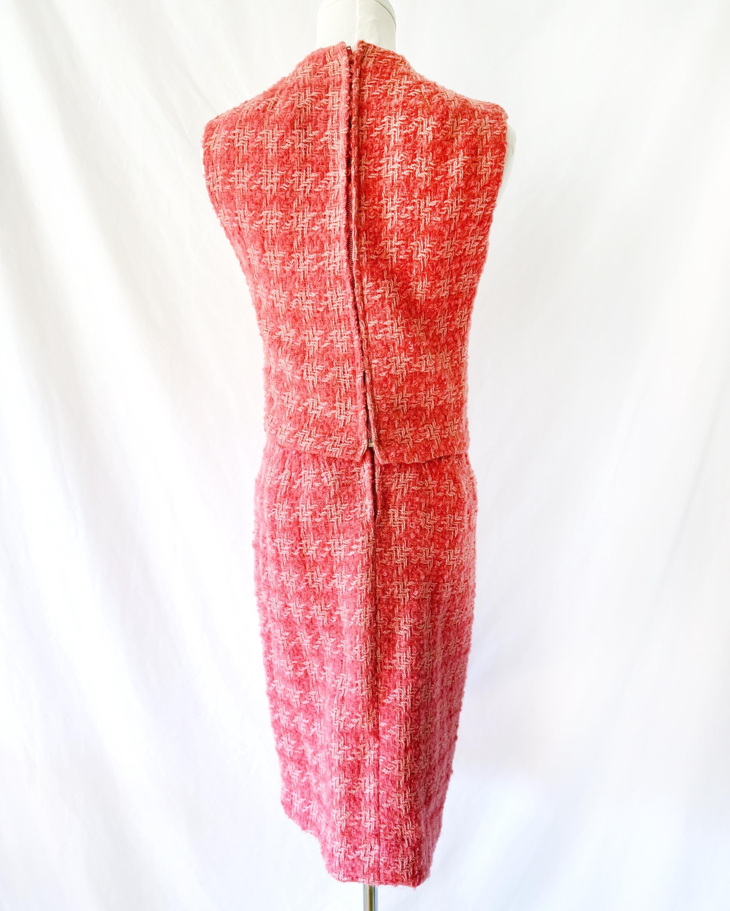 1960s Pink Boucle Wool Tweed Skirt Suit XSmall