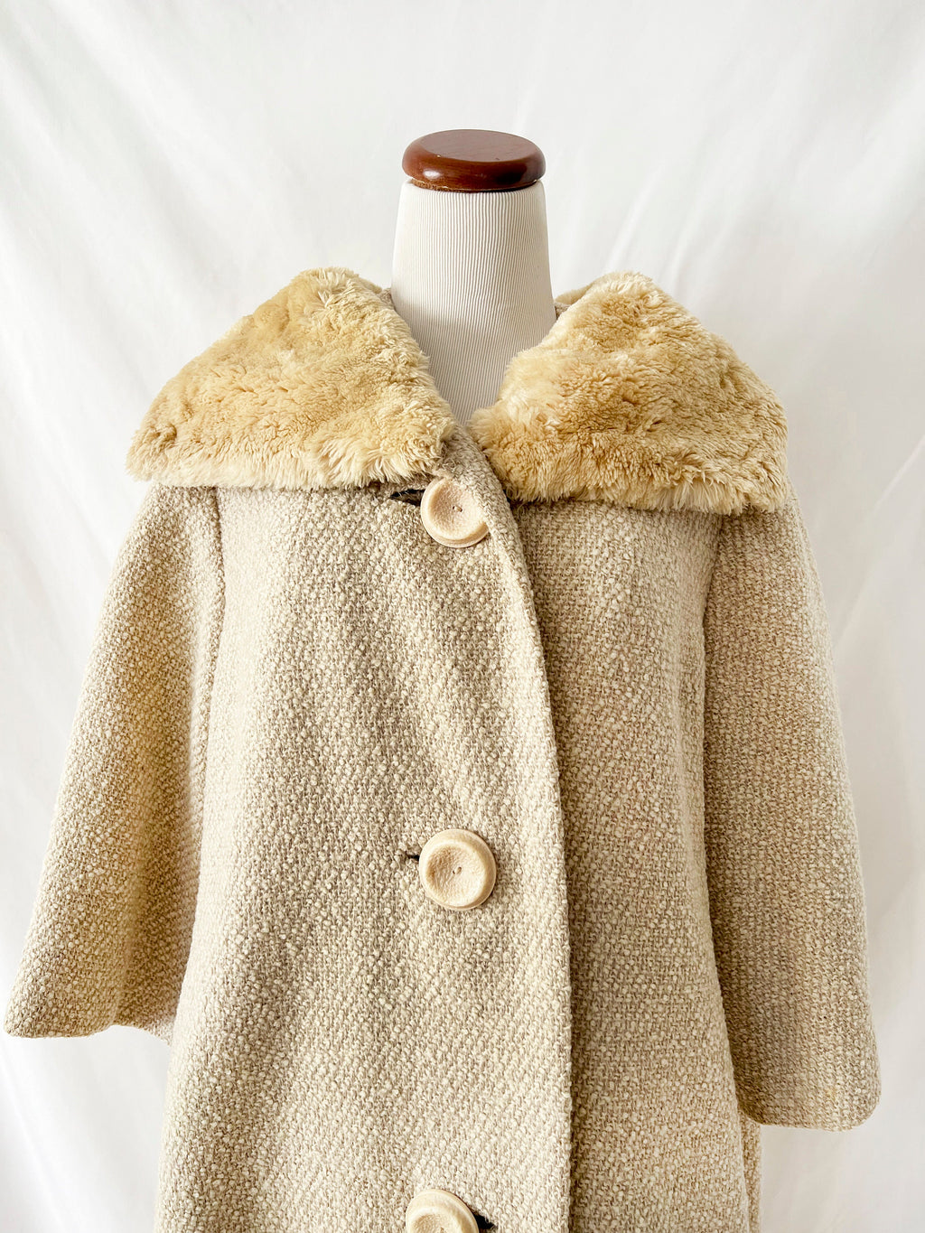 Vintage 1960s Swing Coat, Big Buttons, Retro Mod 60s Winter Jacket, Medium