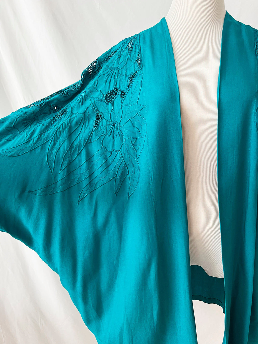 vintage 1980s cut out cardigan rayon hibiscus shawl kimono large  xlarge