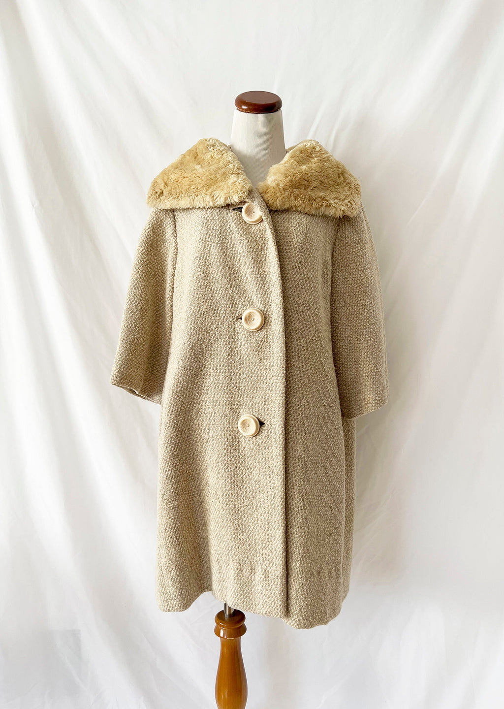 Vintage 1960s Swing Coat, Big Buttons, Retro Mod 60s Winter Jacket, Medium
