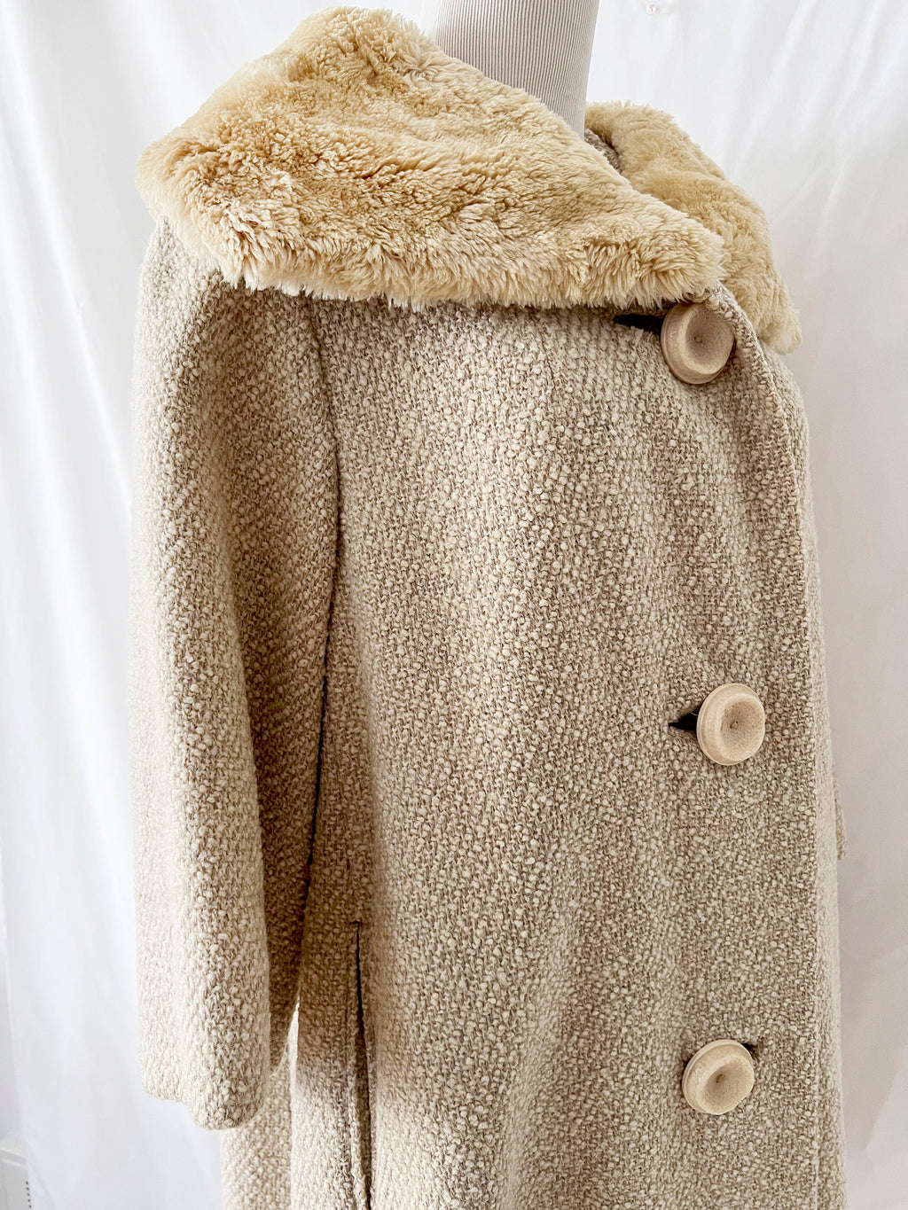 Vintage 1960s Swing Coat, Big Buttons, Retro Mod 60s Winter Jacket, Medium