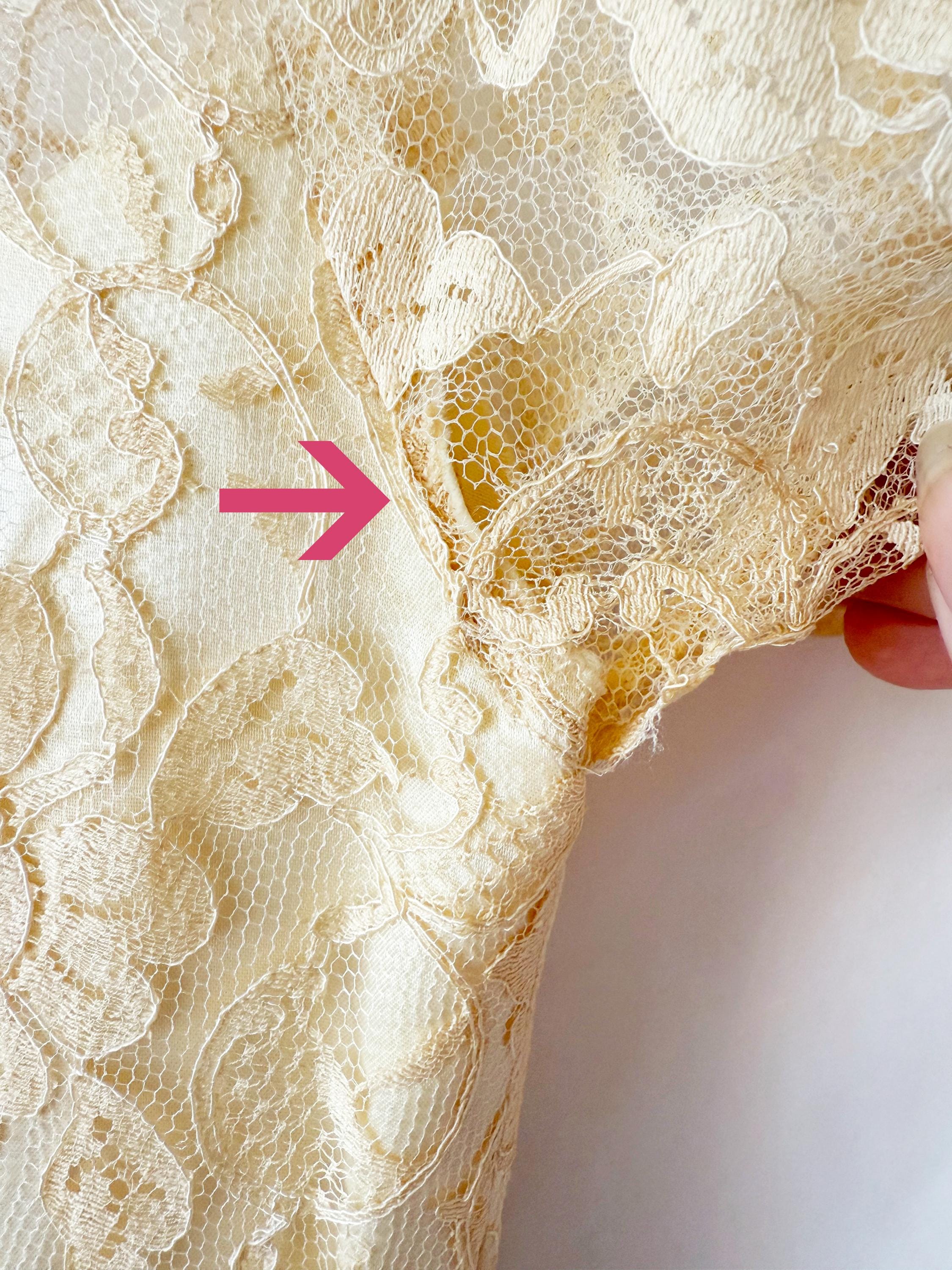 1940s Lace Wedding Dress Size 2  / Needs repairs or Reuse materials