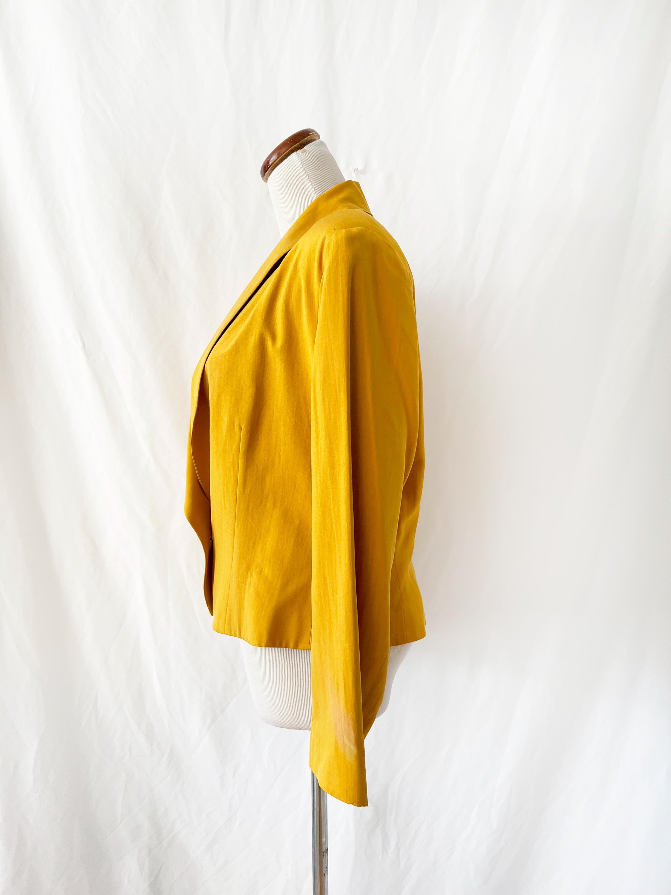 yellow  anne klein II silk blazer size 10