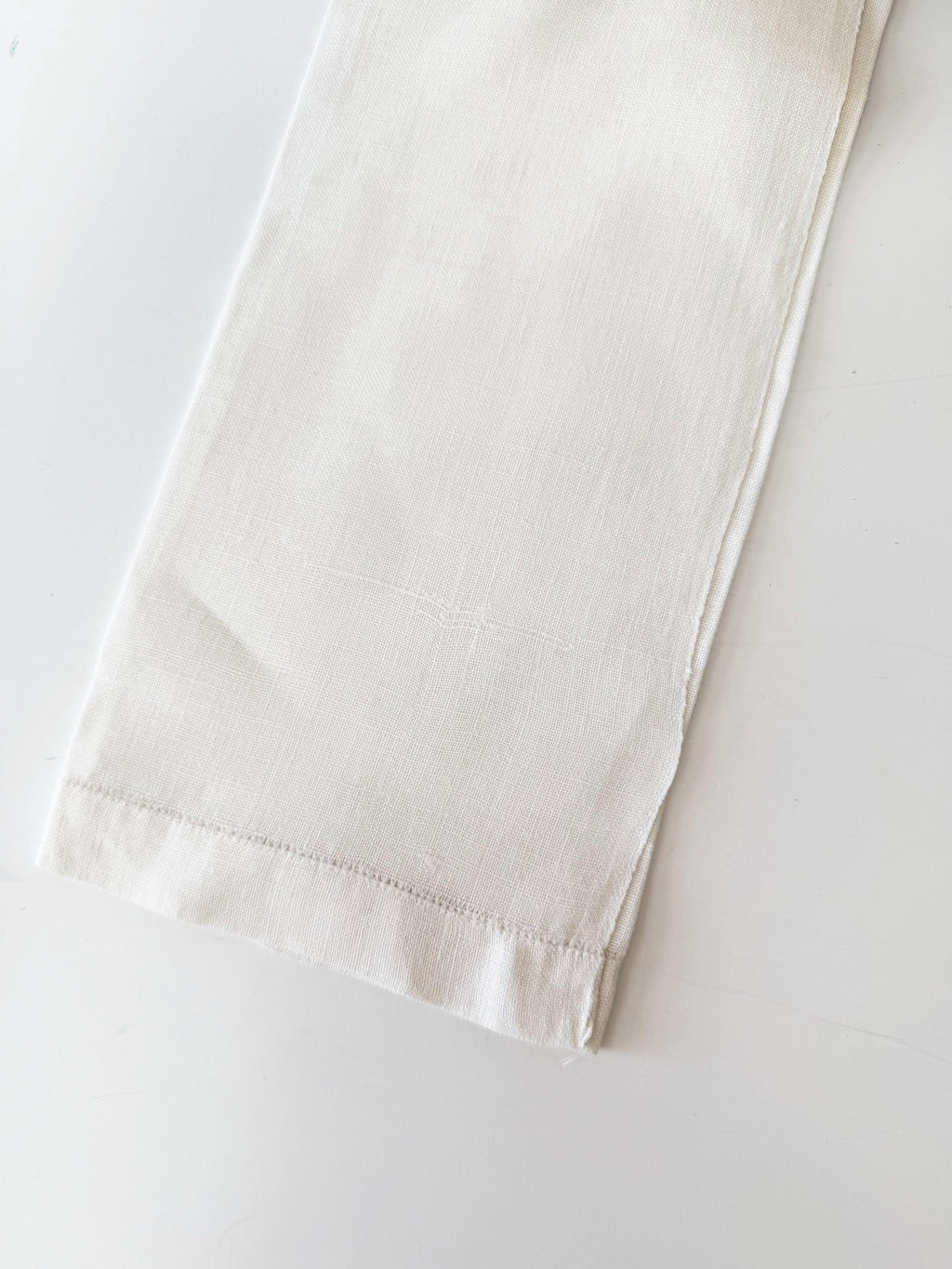 Vintage Linen and Lace Fingertip Towel