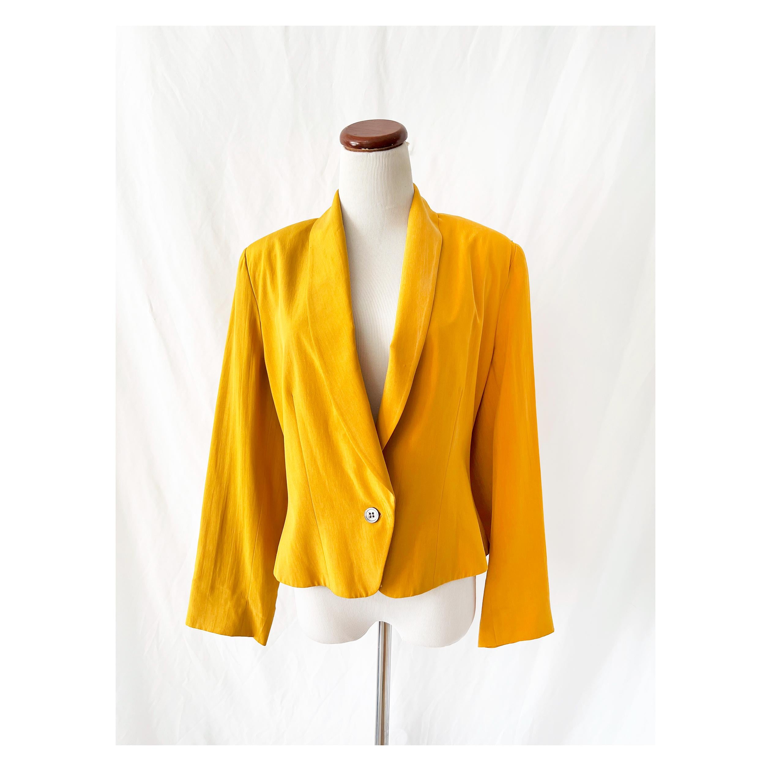 yellow  anne klein II silk blazer size 10
