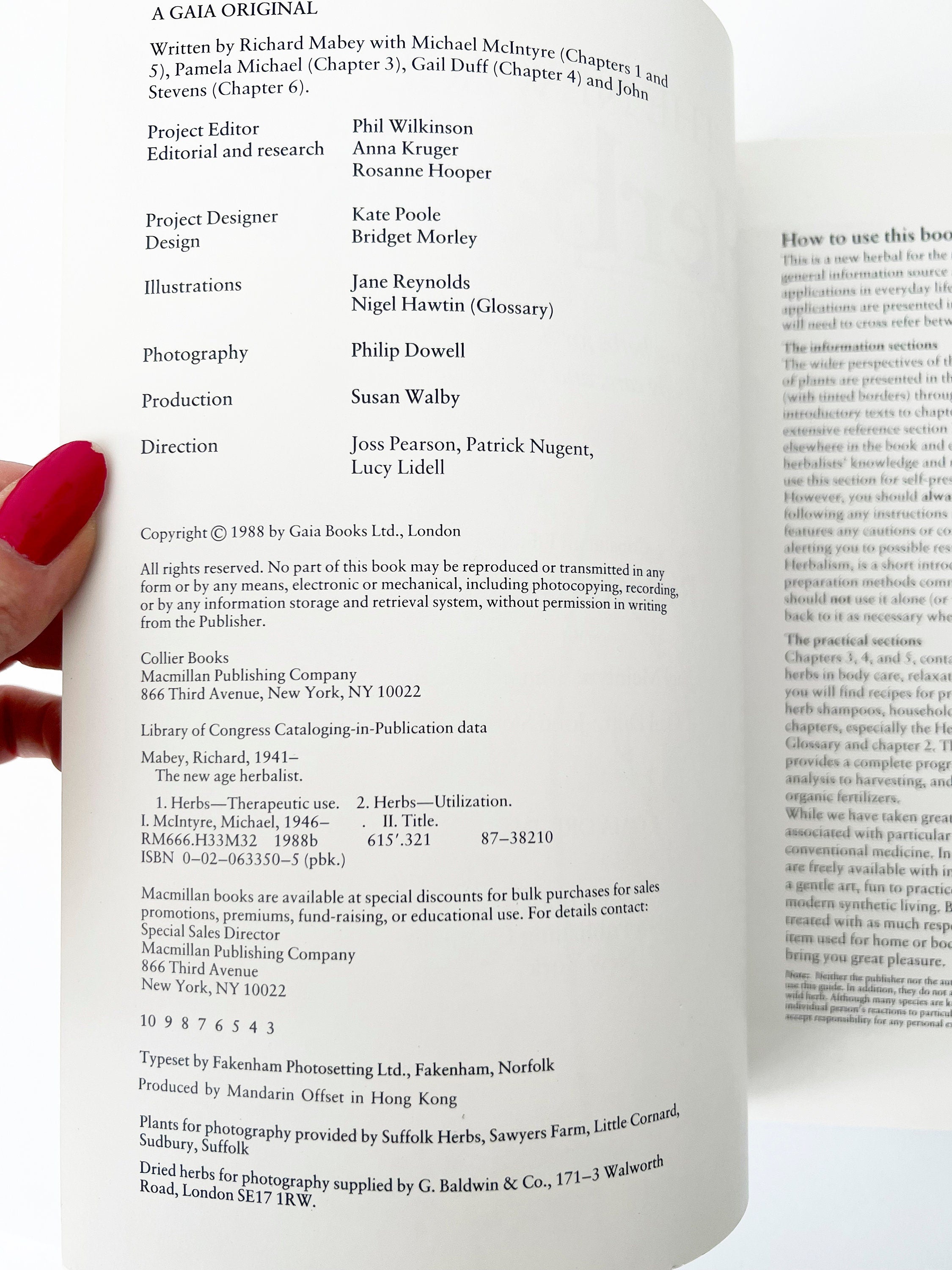 1988 The New Age Herbalist by Richard Mabey, Vintage paperback guide book