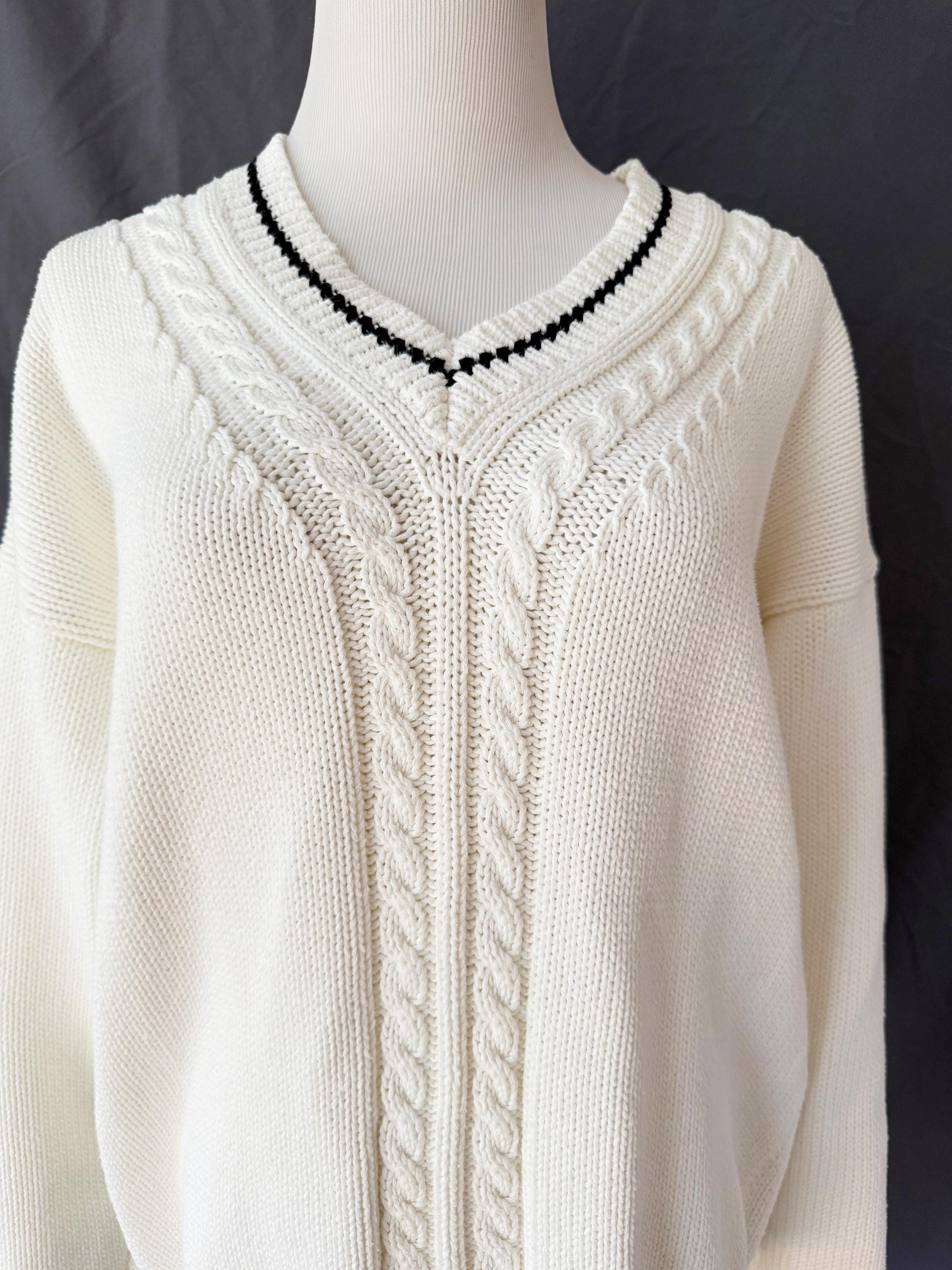 V-Neck Gap Cable Knit Cotton Sweater M