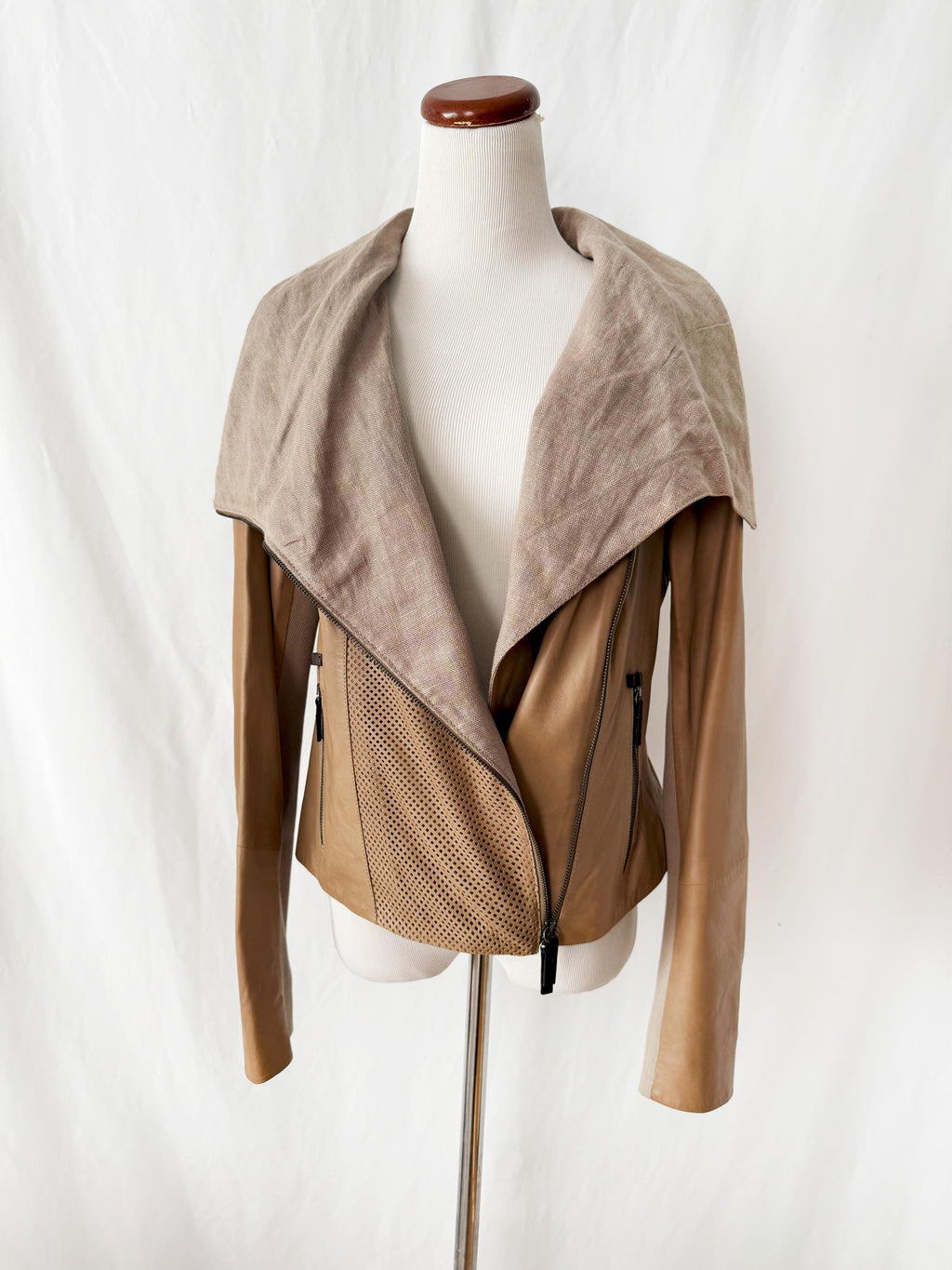 Leather Jacket with oversized Linen Collar Large