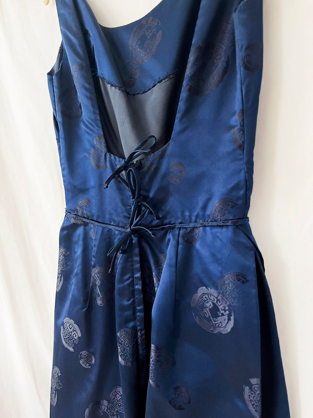 1950s / 1960s vintage dark blue chinese silk dress xs - small